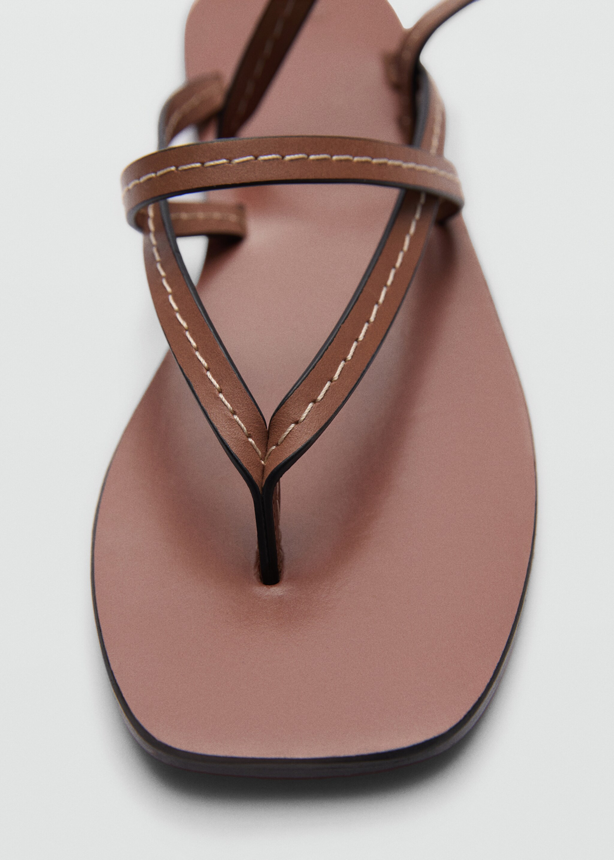 Leather straps sandals - Details of the article 2, Leather. Ref: 77040288-00.