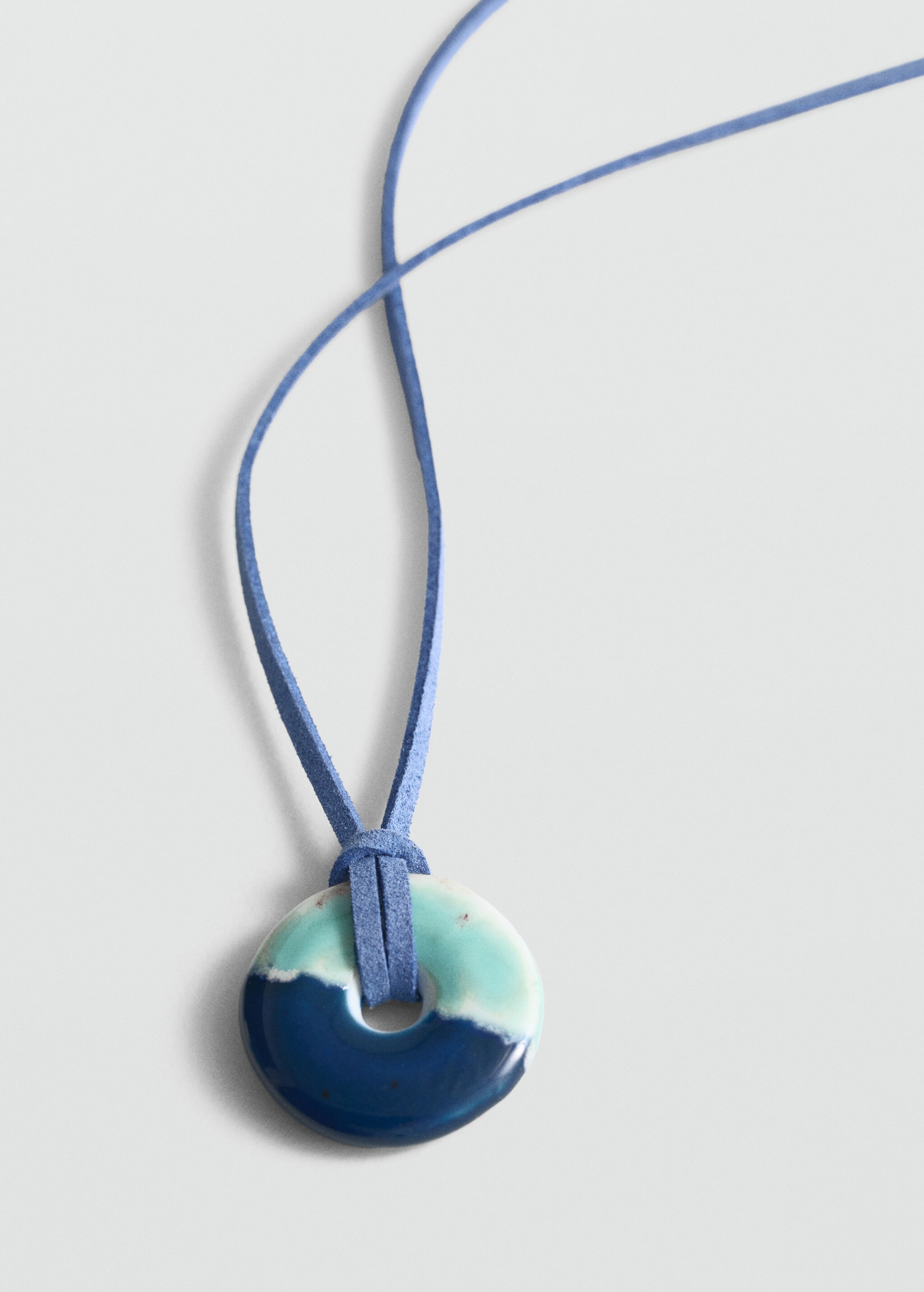 Pendant cord necklace - Medium plane