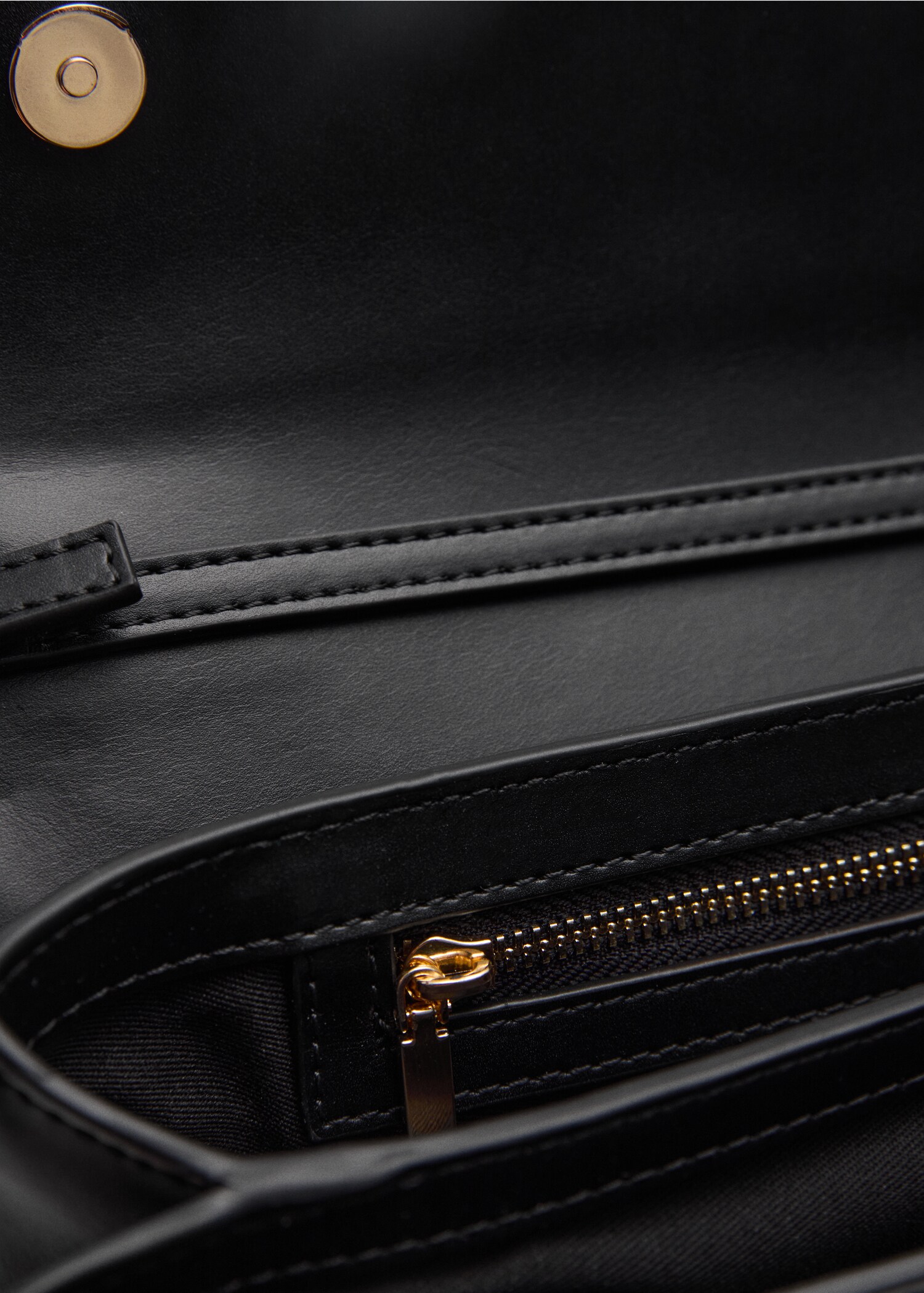 Schultertasche mit Umschlag - Damen | MANGO Deutschland