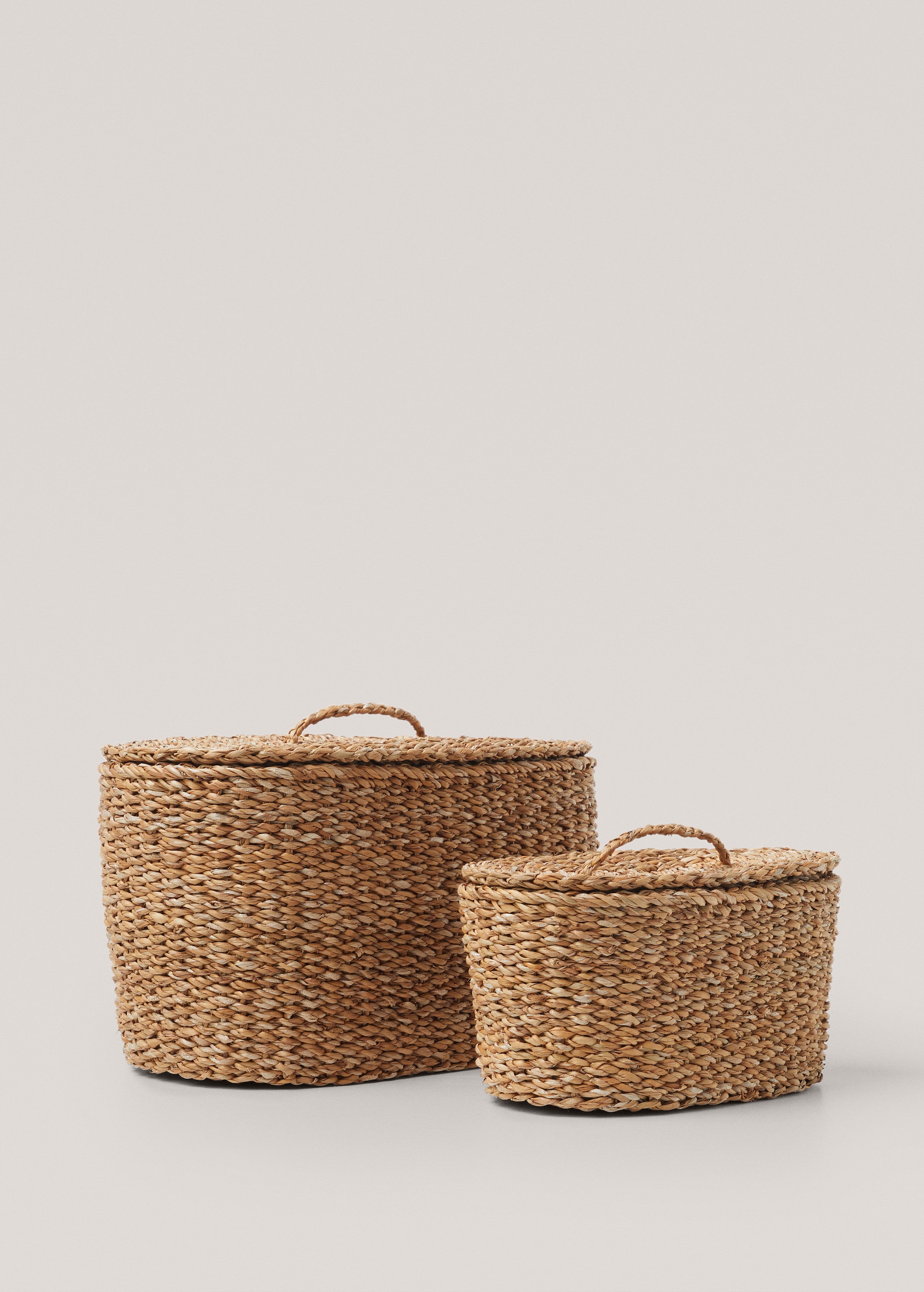 Natural fibre oval basket  - Details of the article 1