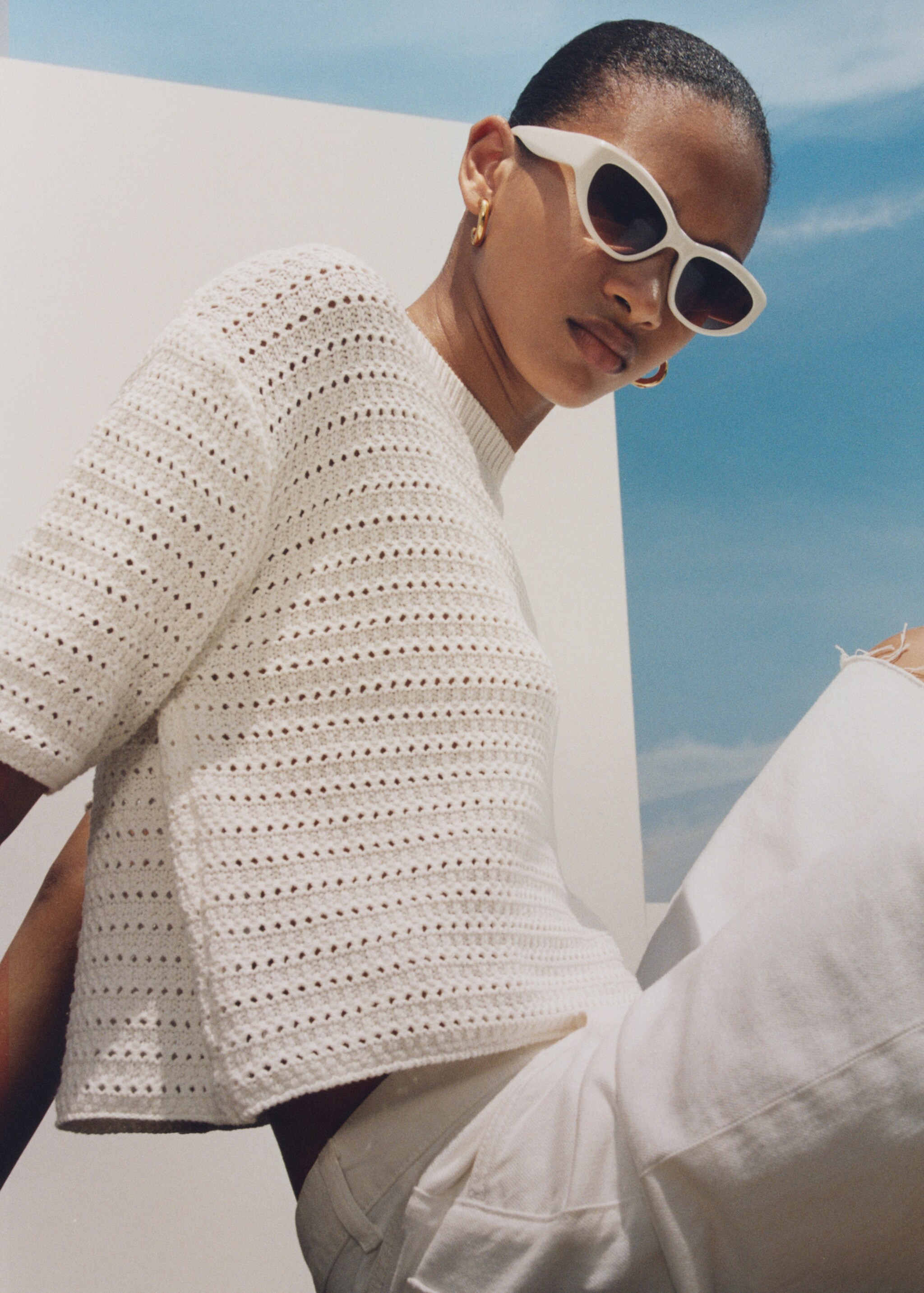 Knitted sweater with openwork details - Details of the article 6