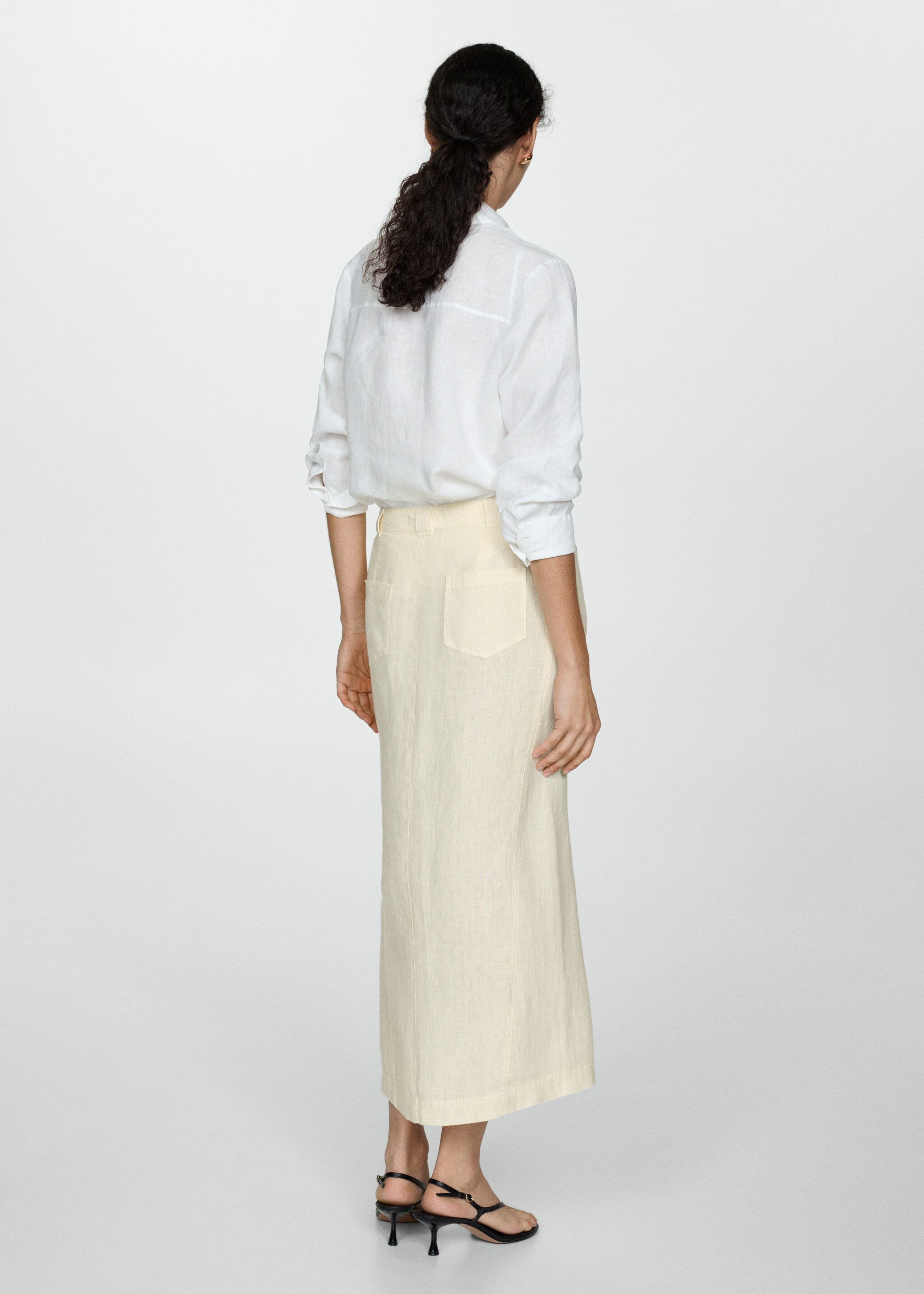 Linen skirt with slit - Reverse of the article