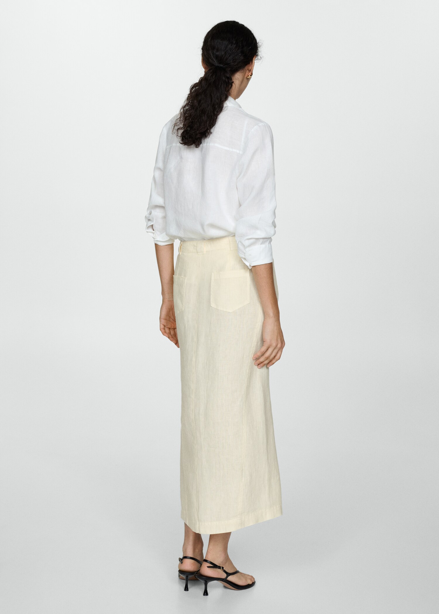 Linen skirt with slit - Reverse of the article