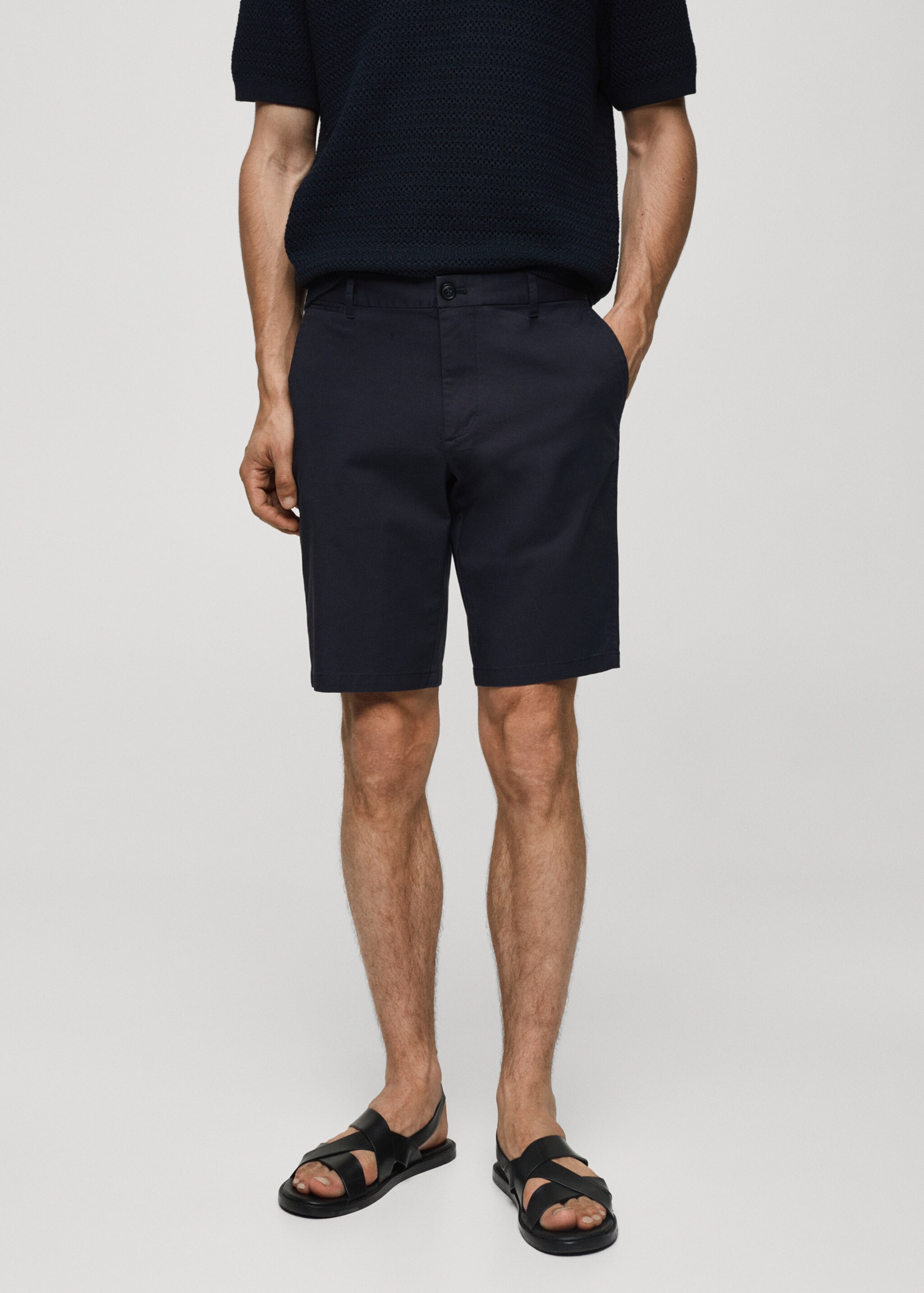 Bermuda slim-fit chino coton - Plan moyen, Bleu marine foncé. Ref: 77040564-00.