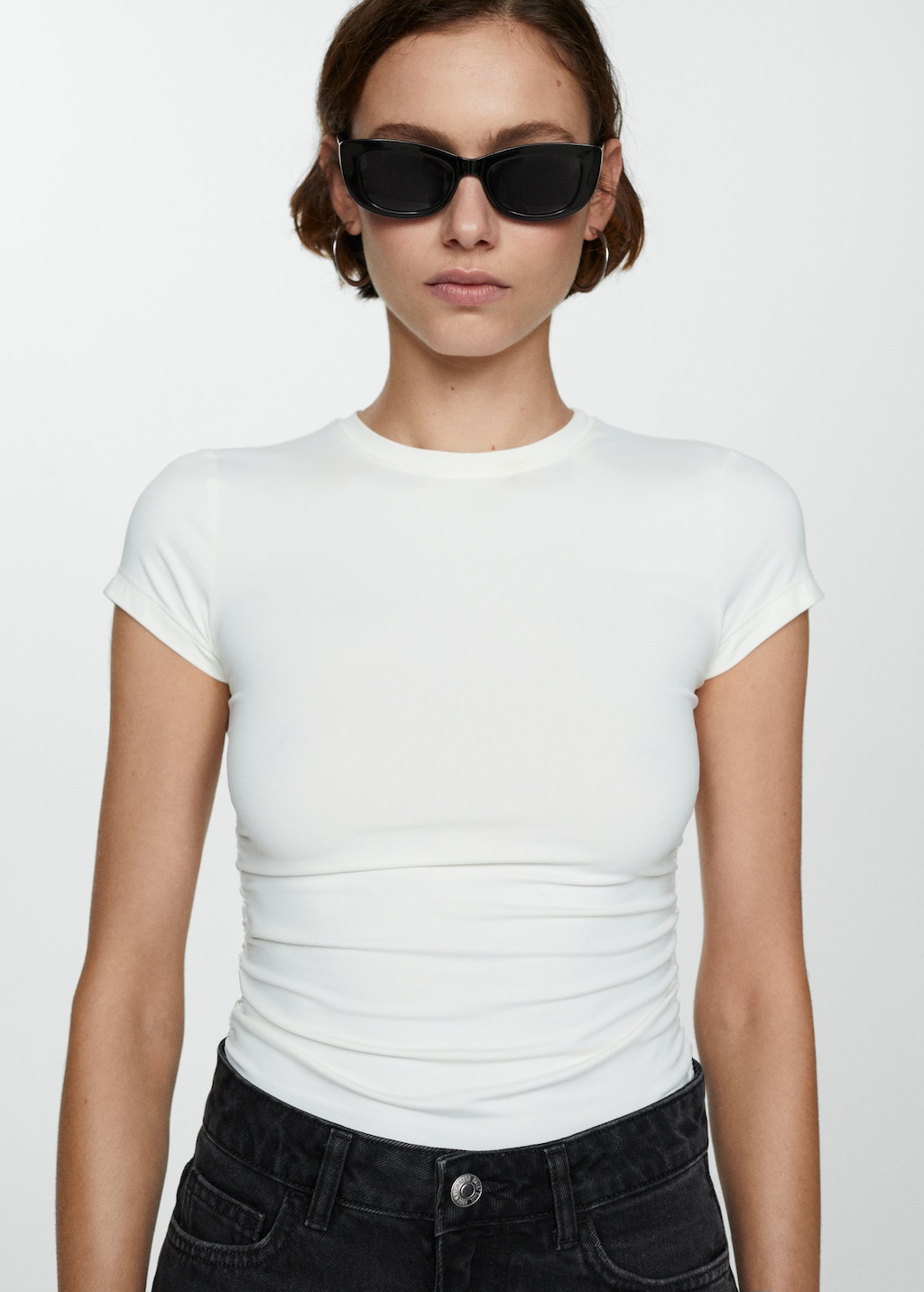 High-waisted mom-fit denim shorts