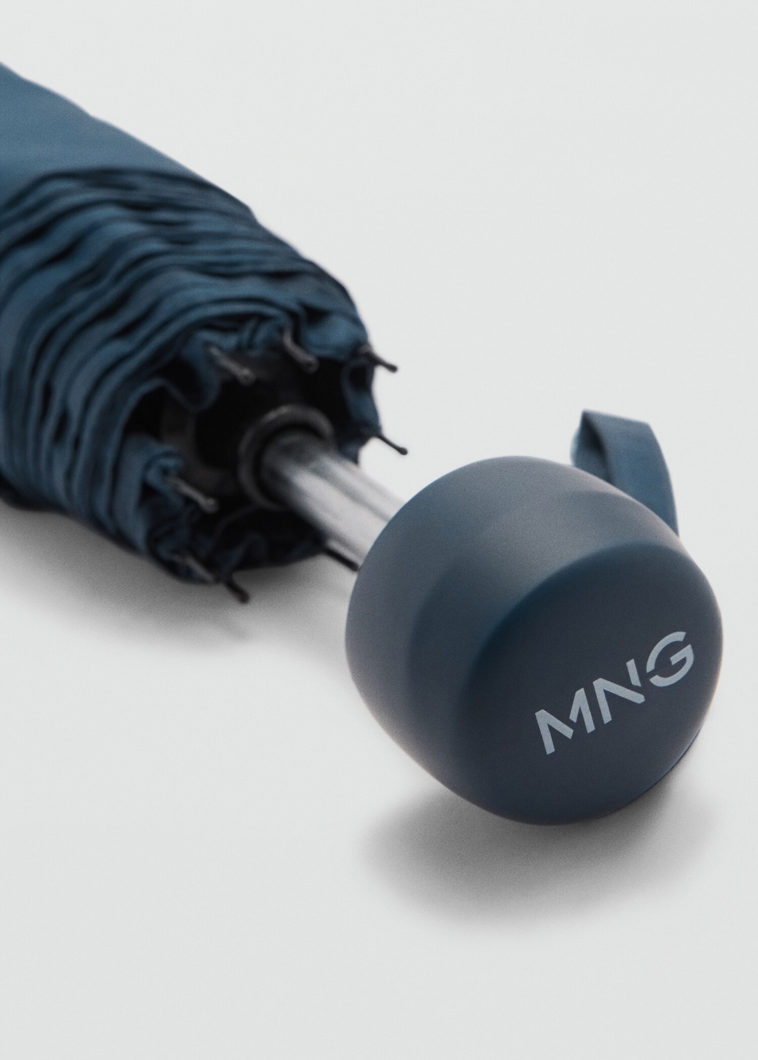 Plain folding umbrella - Details of the article 1