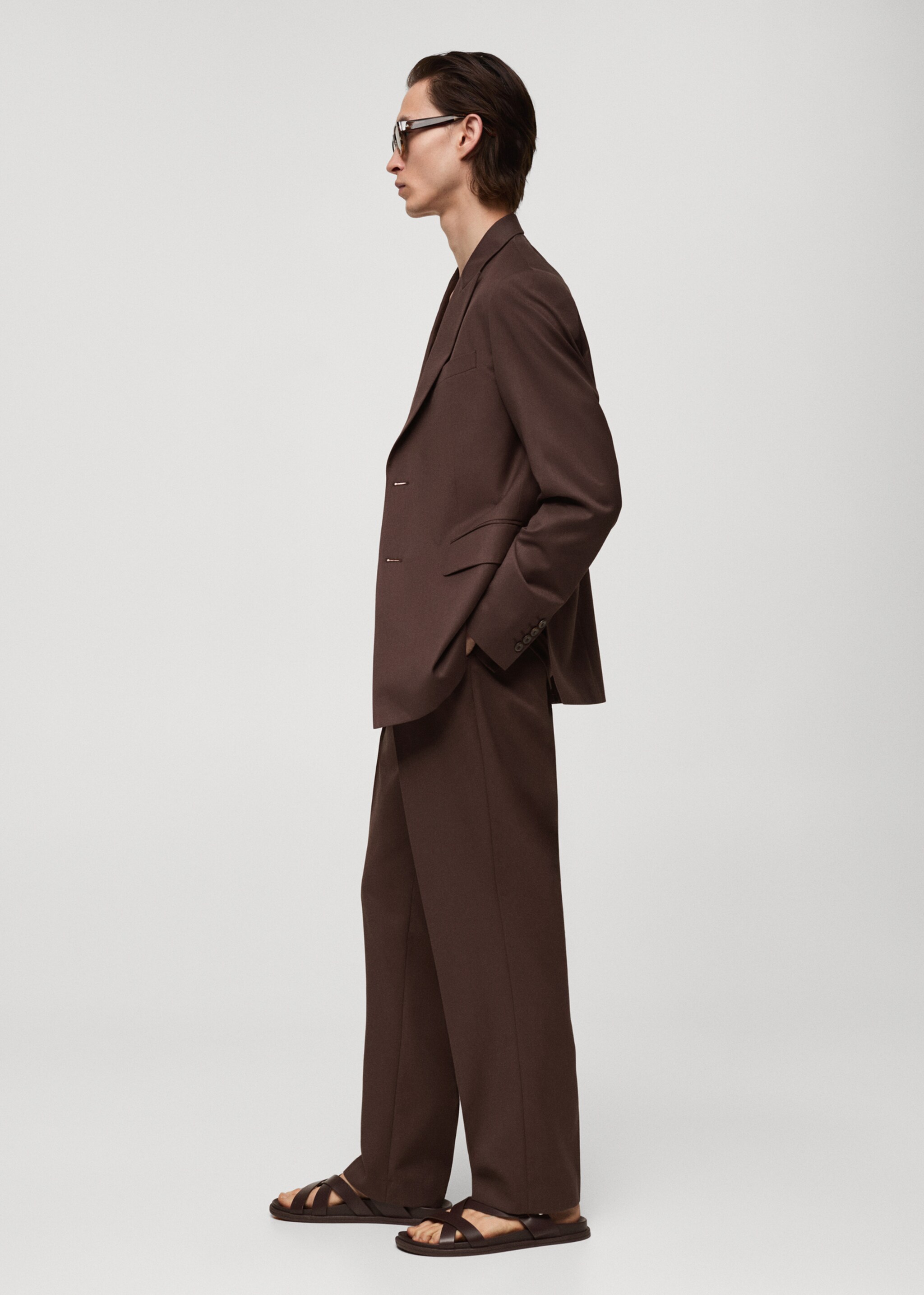 Regular-fit suit trousers with pleats - Details of the article 2