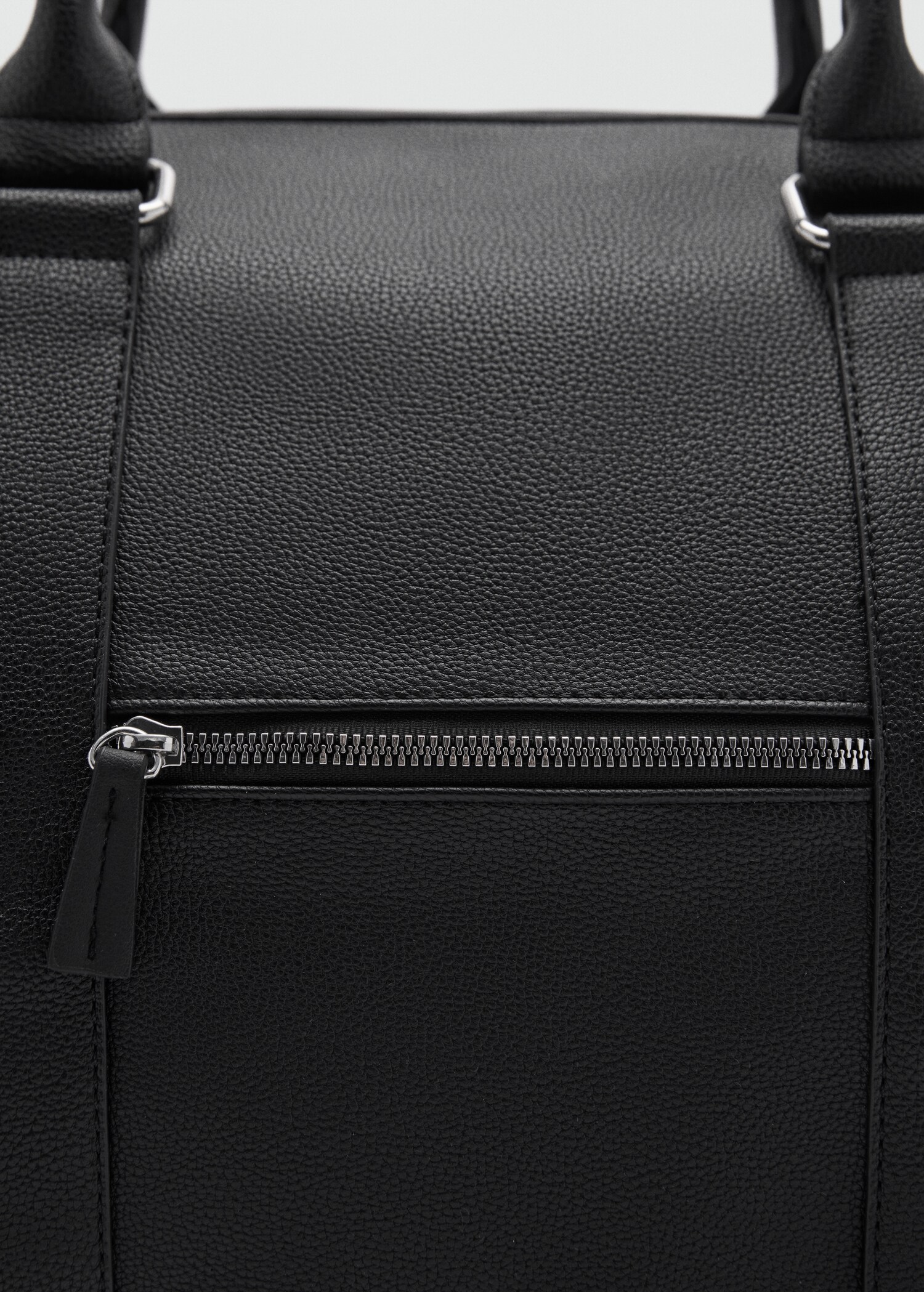 Patent leather-effect bowling bag - Details of the article 2