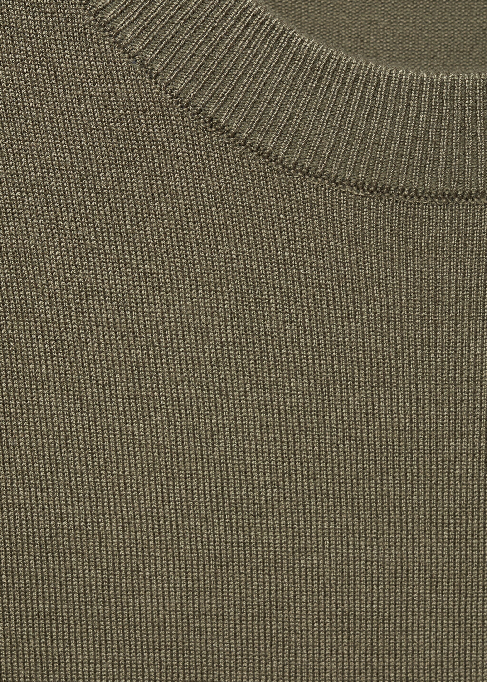 Short-sleeved fine-knit sweater - Details of the article 8