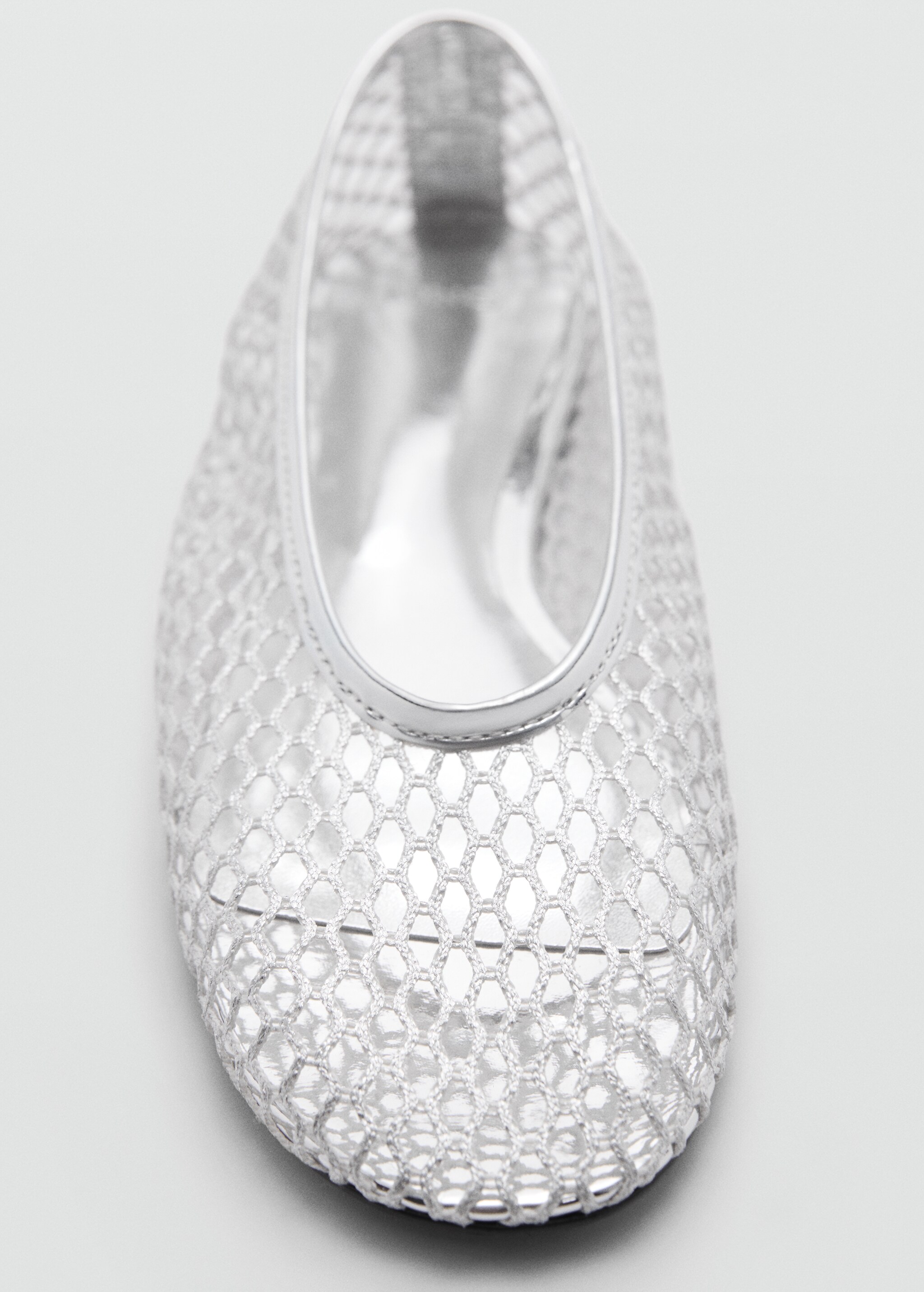 Metallic mesh shoes - Details of the article 1