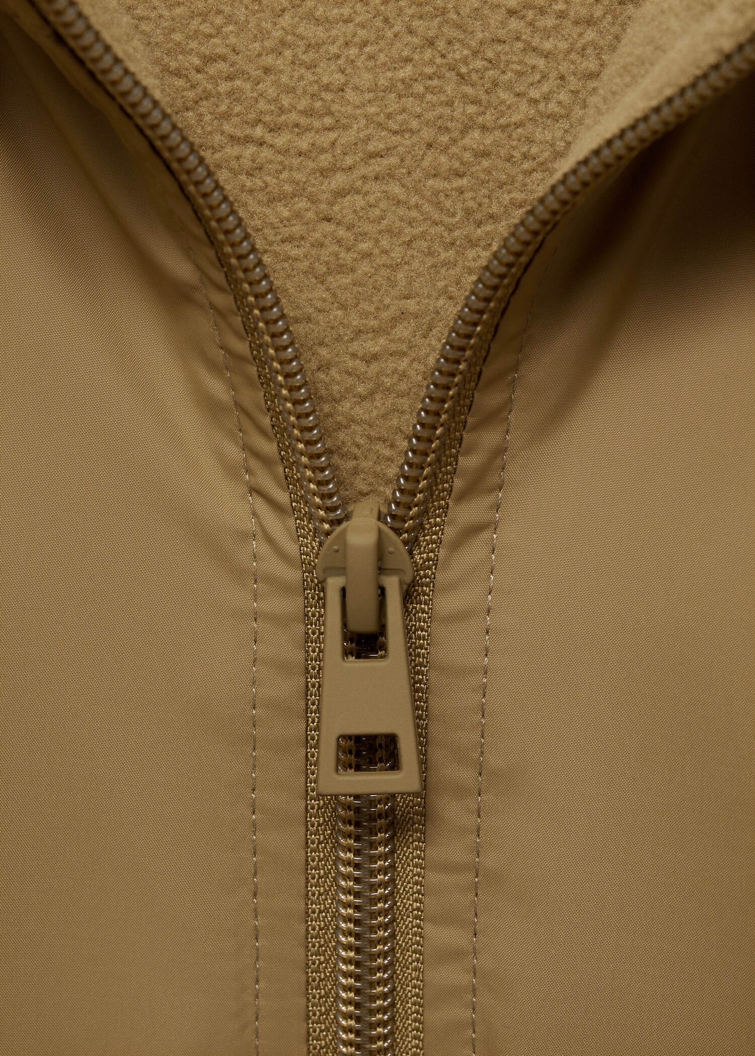 Hooded coat - Details of the article 8