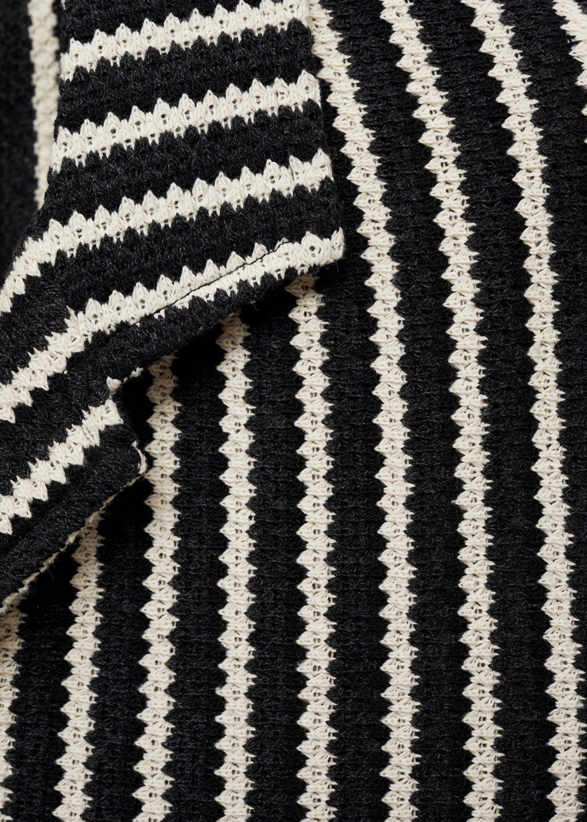 Camisa punto crochet - Detalle del artículo 8, Azul marino oscuro. Ref: 77043675-00.