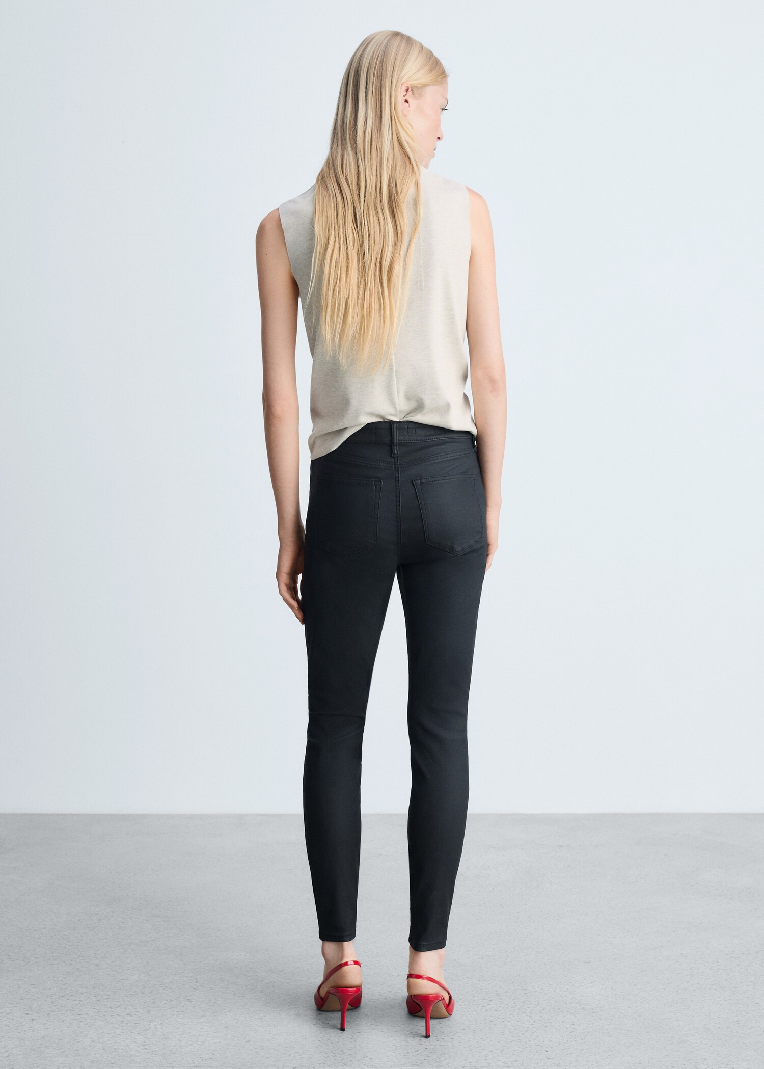 Jeans skinny tiro medio encerados - Reverso del artículo