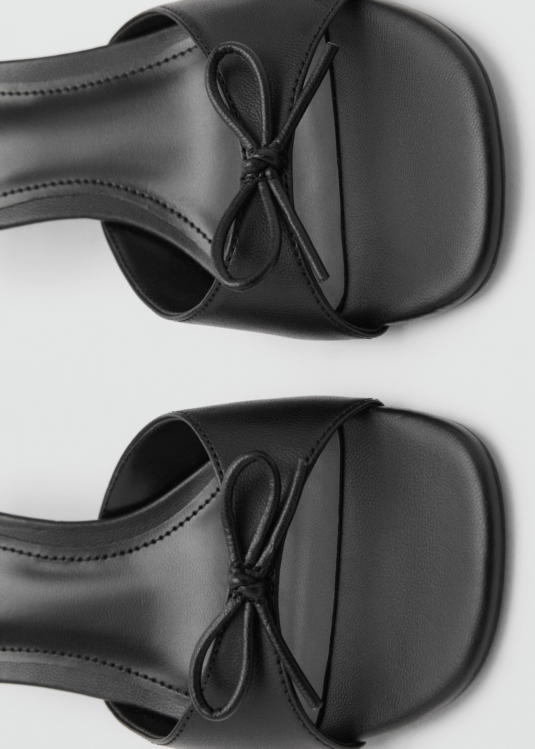 Slingback heeled sandal with bow   - Детальніше про товар 1