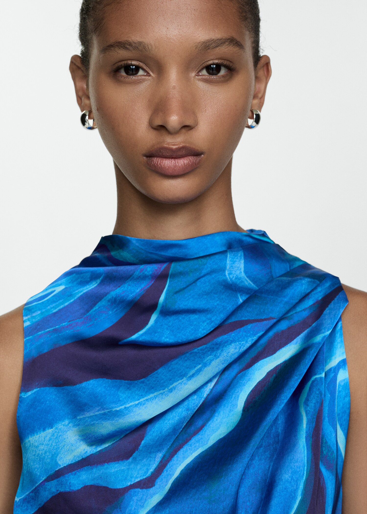 Satin printed dress with draped neck - Details of the article 1