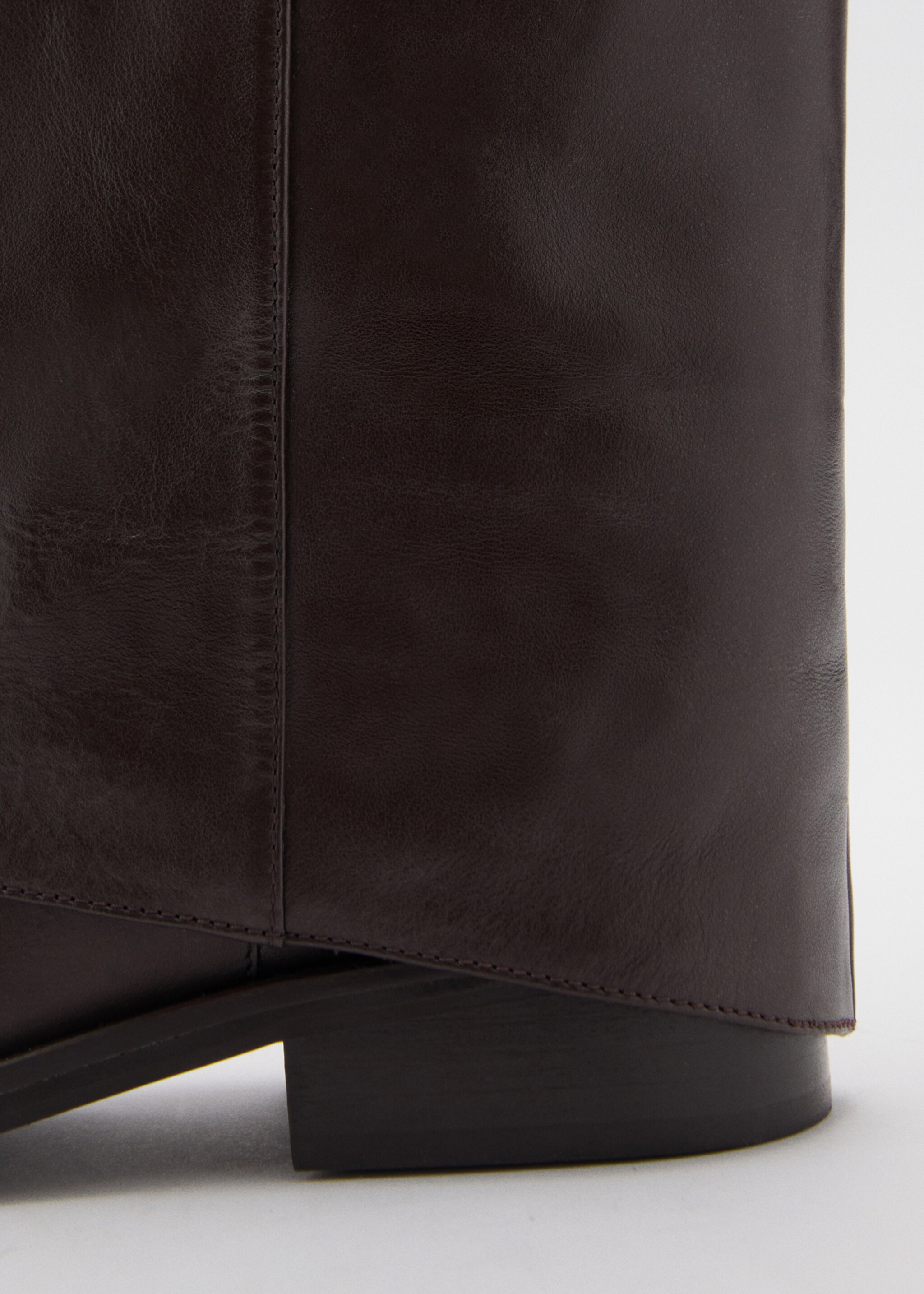Buckle ankle boots - Details of the article 1