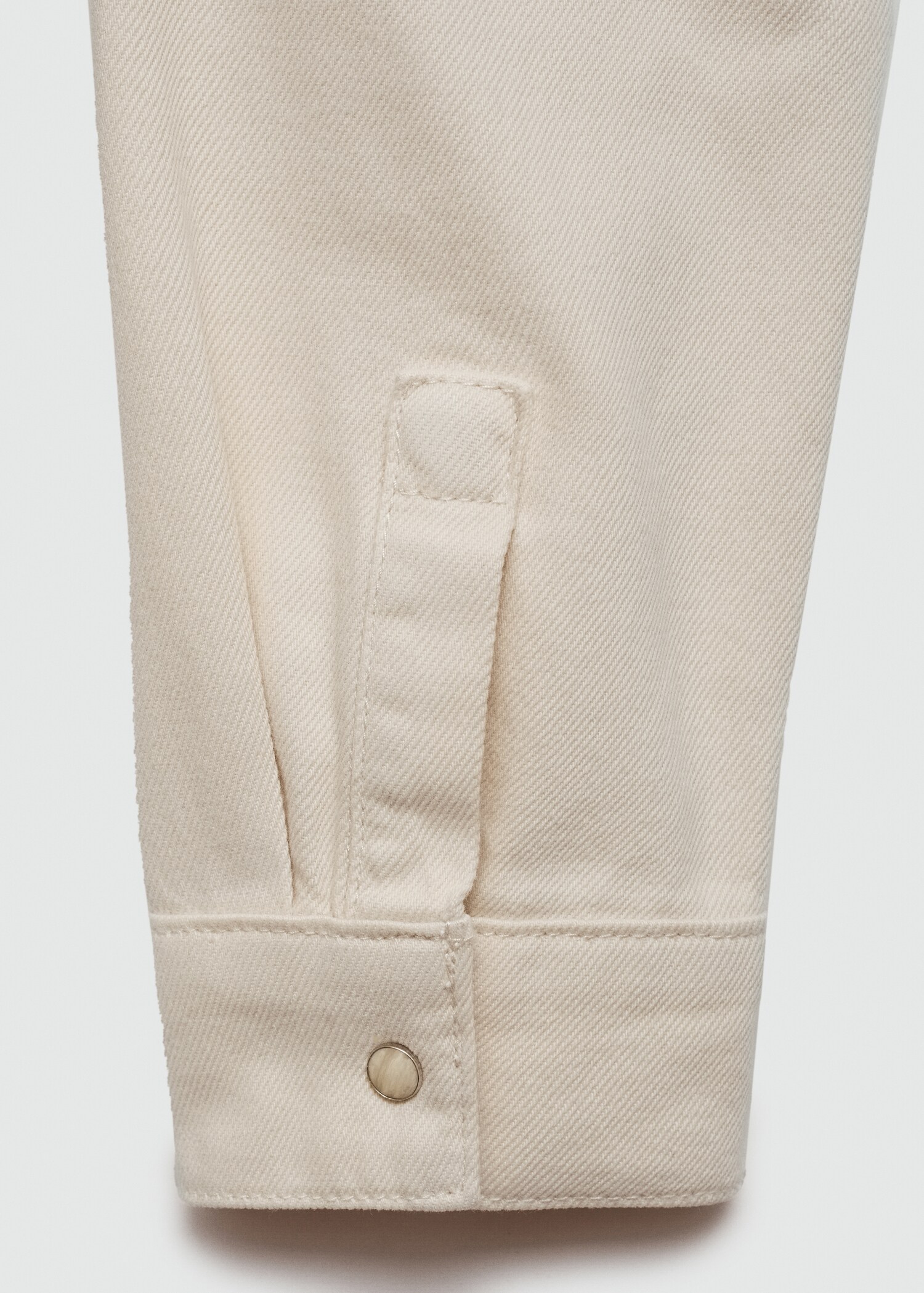 Chemise en jean cintrée - Détail de l'article 0