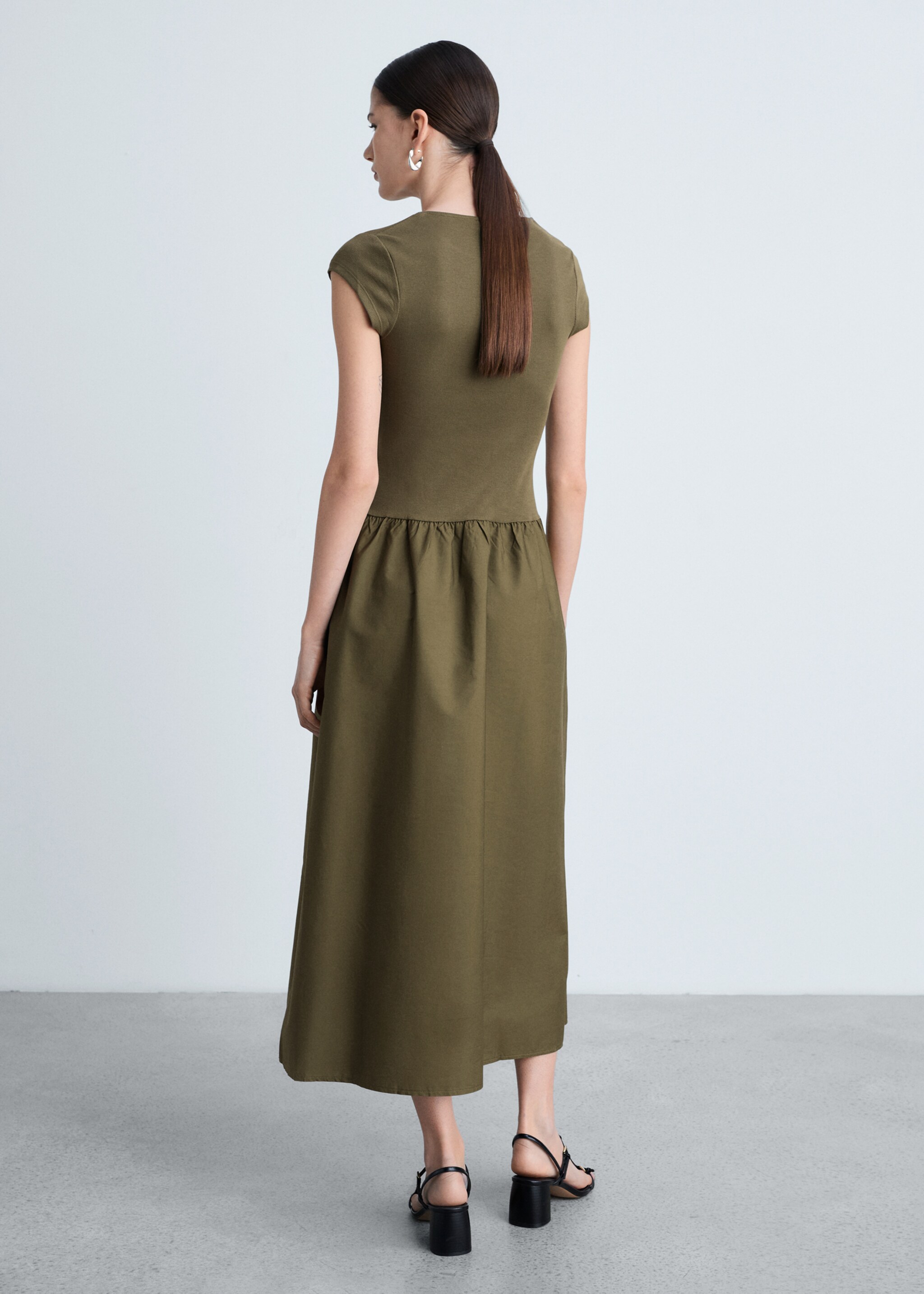 A-line dress - Reverse of the article