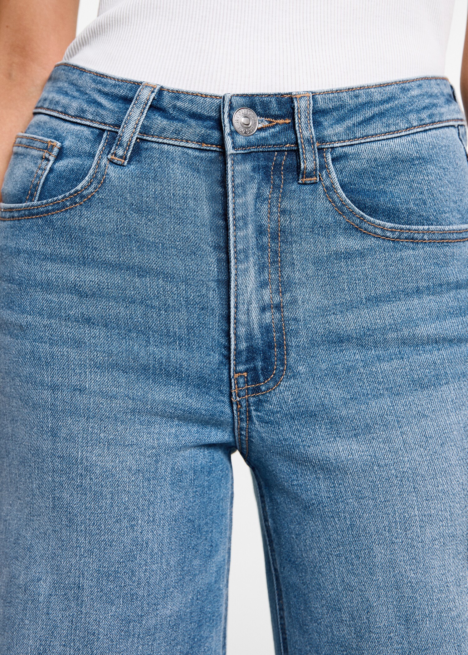 Jeans acampanados - Detalle del artículo 6