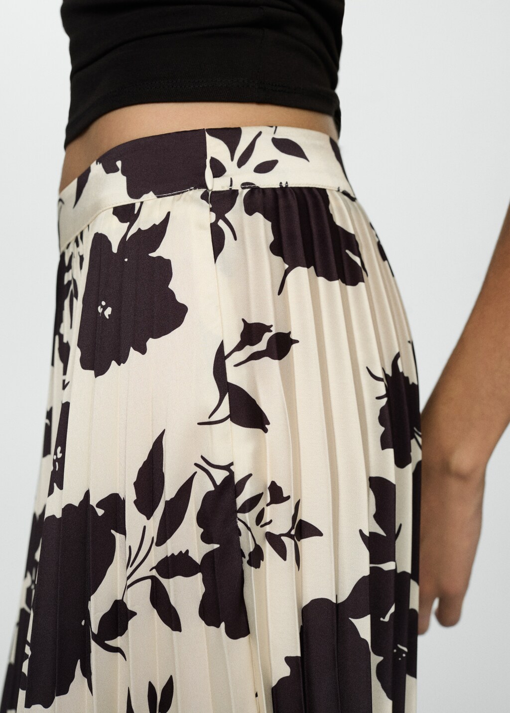 Printed pleated skirt
