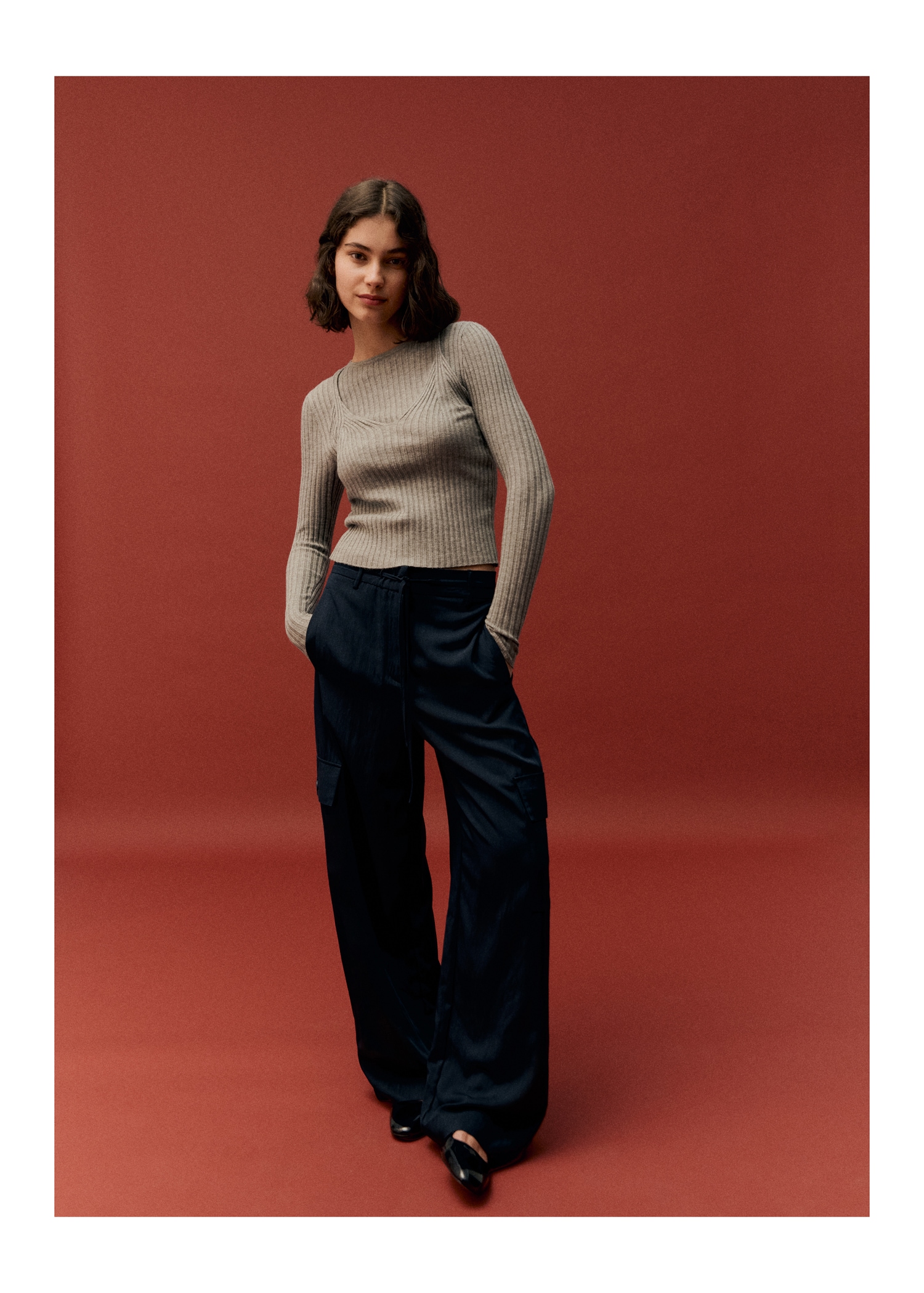 Flowy cargo trousers - Details of the article 5