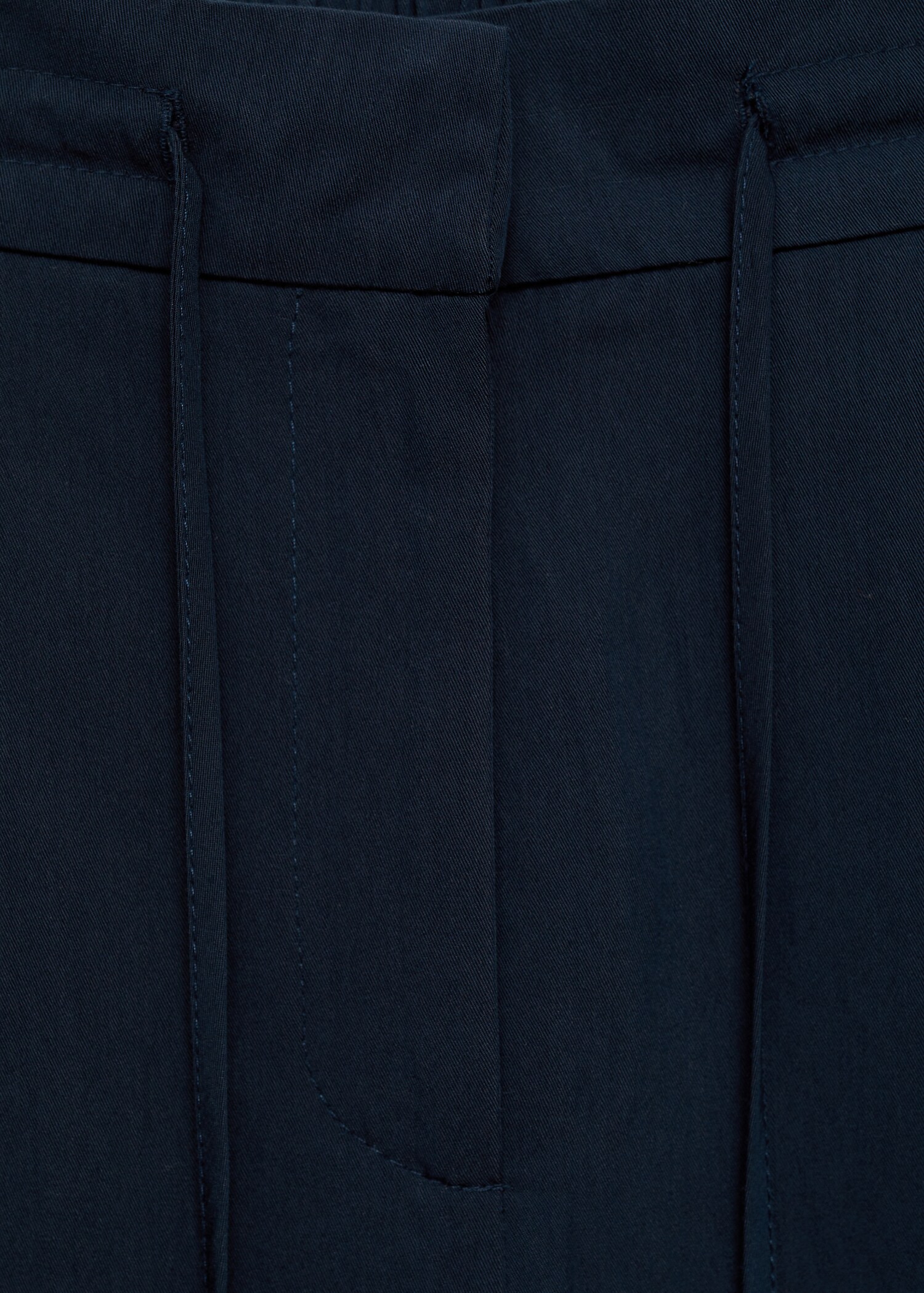 Flowy cargo trousers - Details of the article 8