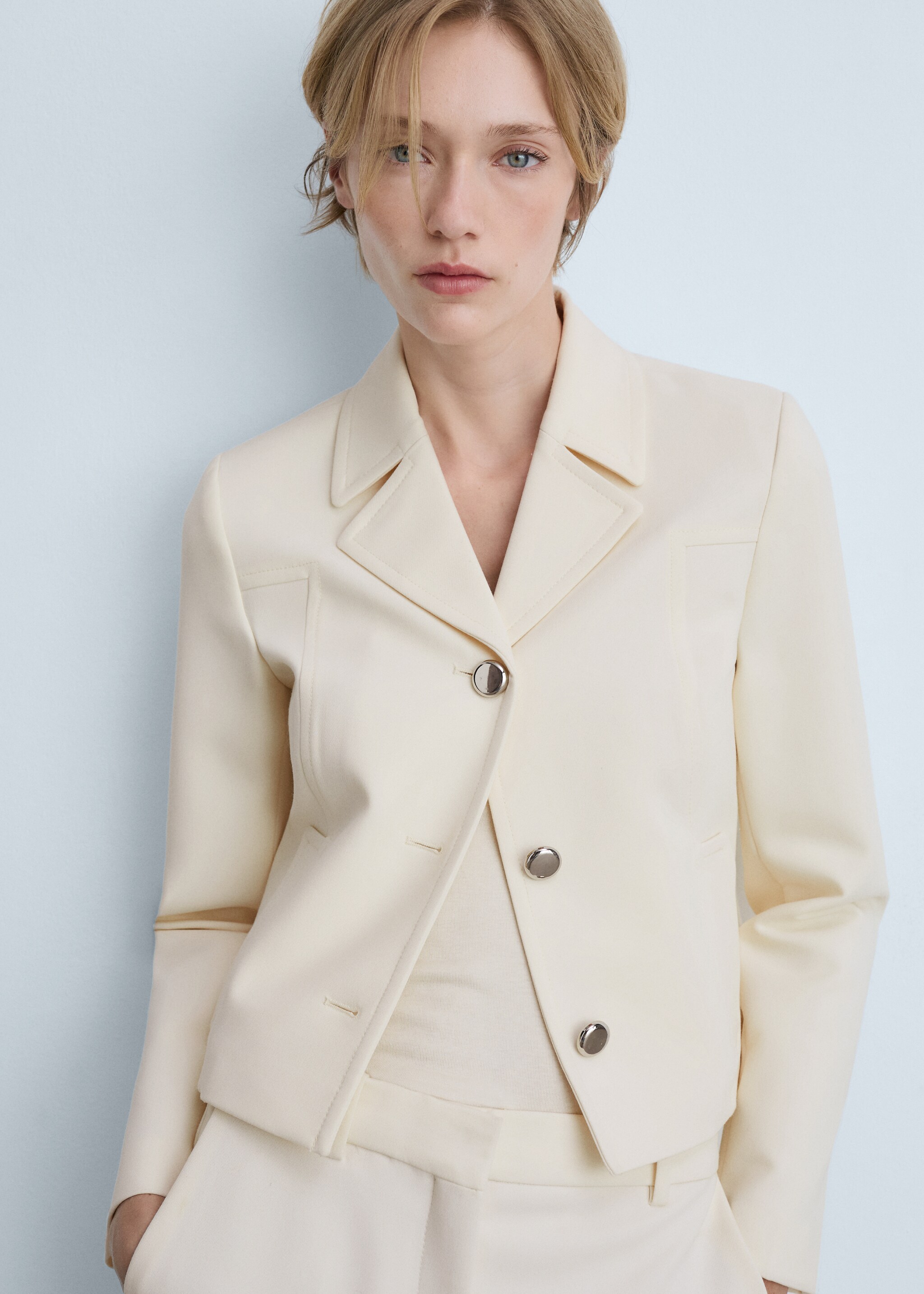 Jacket with lapels and metal buttons - Medium plane