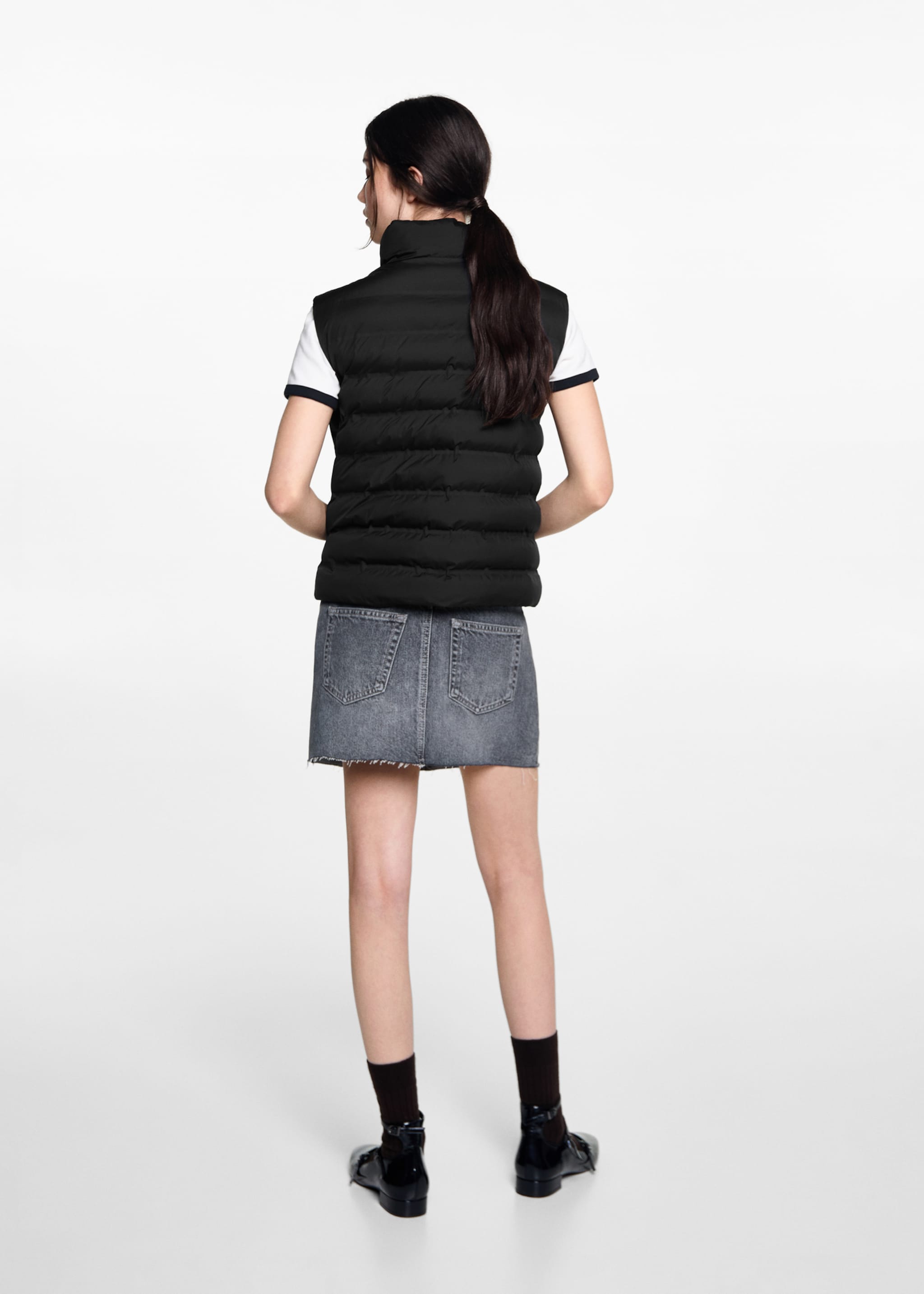 Quilted gilet - Reverse of the article