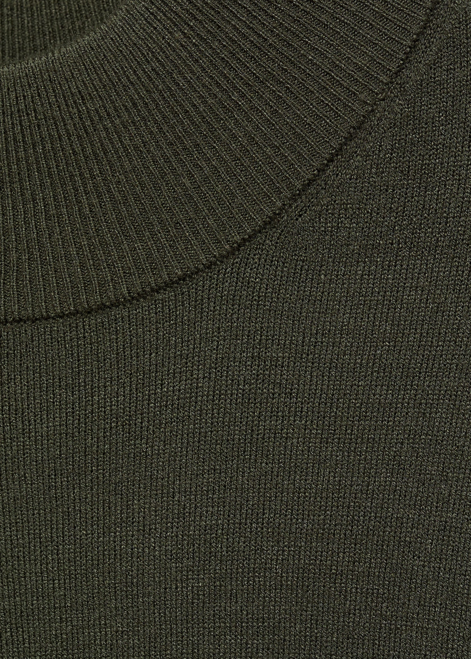 Round-neck knitted dress - Details of the article 8