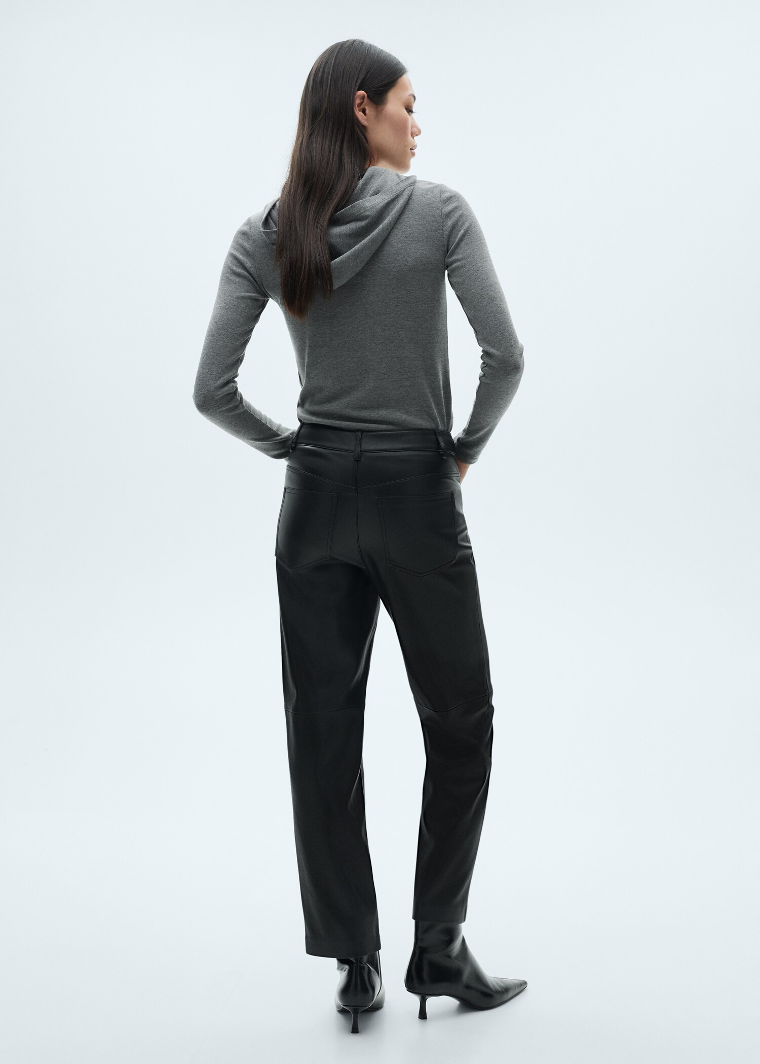 Pantalón recto efecto piel - Reverso del artículo