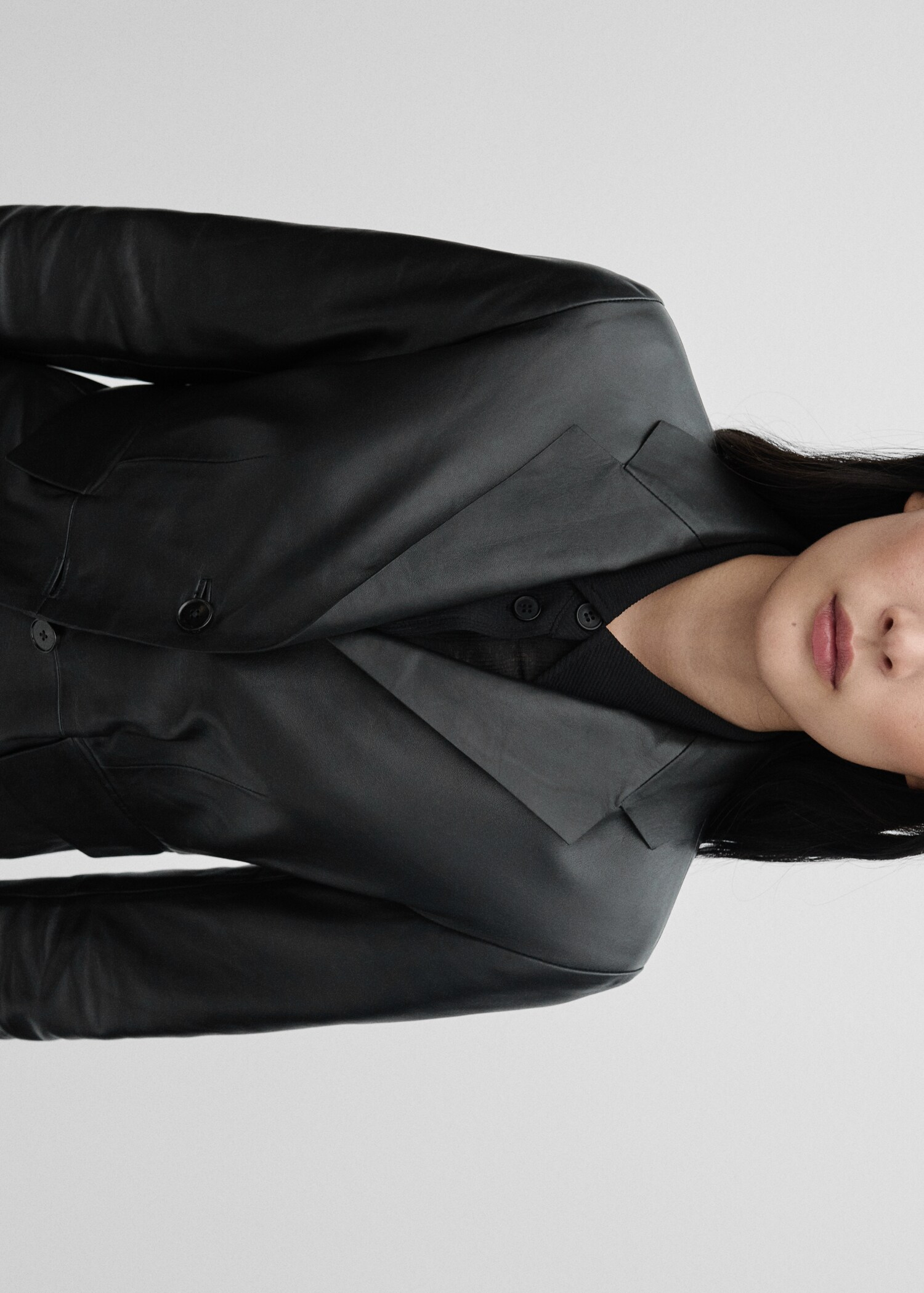 Blazer piel crop - Plano medio