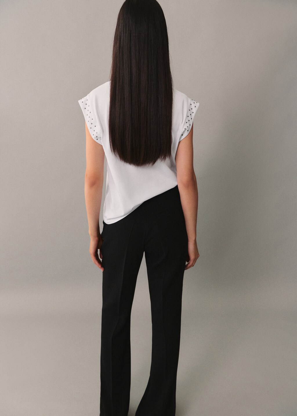 Studded sleeveless T-shirt - image 3