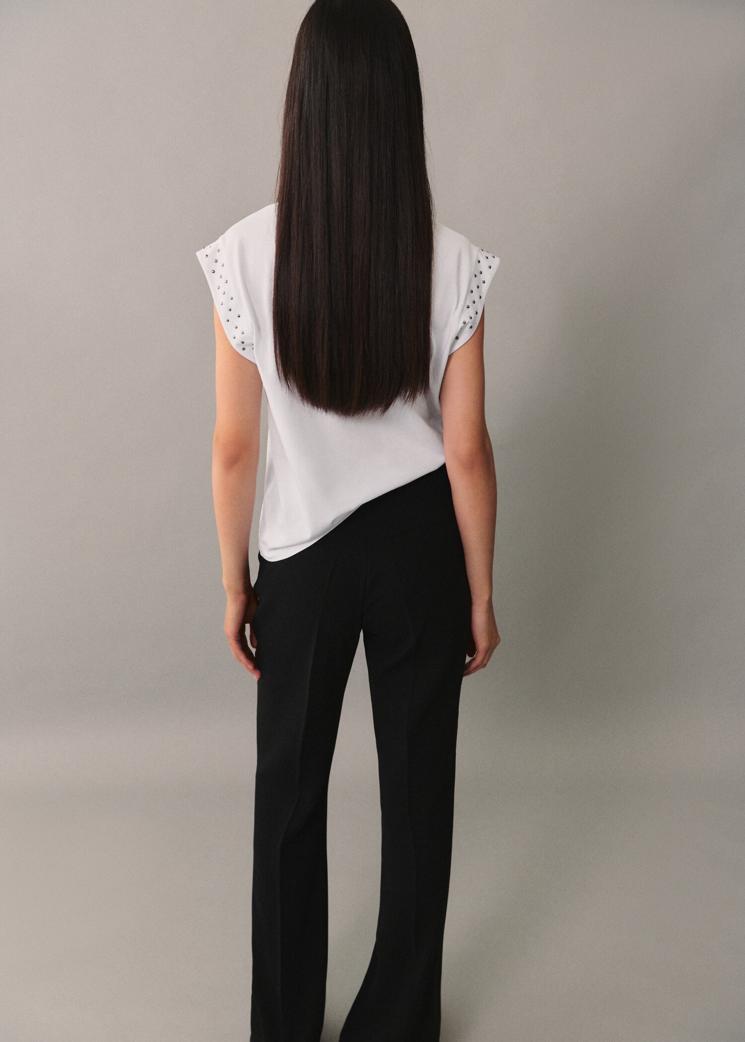 Studded sleeveless T-shirt - Reverse of the article