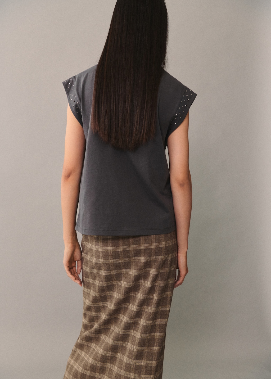 Studded sleeveless T-shirt