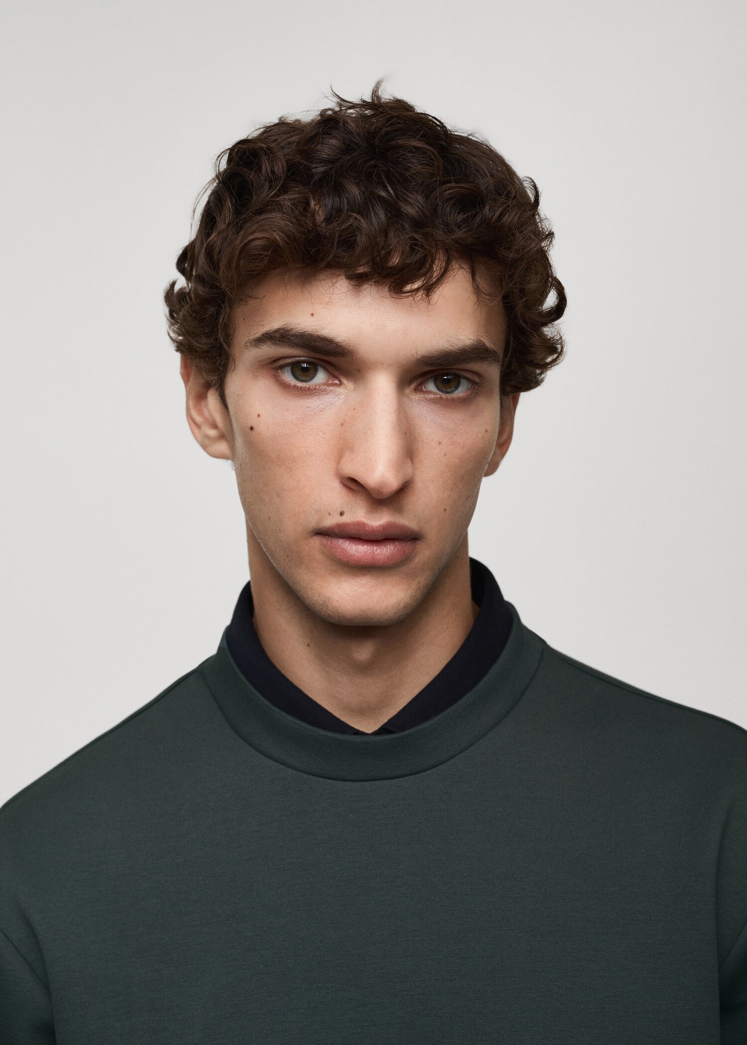 Comfort stretch sweatshirt in crease-resistant fabric - Details of the article 1