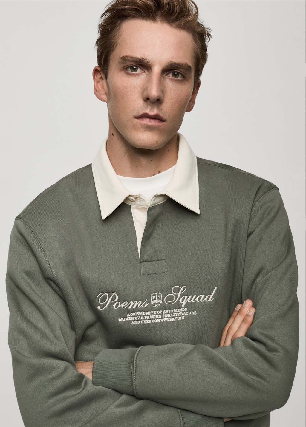 Polo sweatshirt with front text