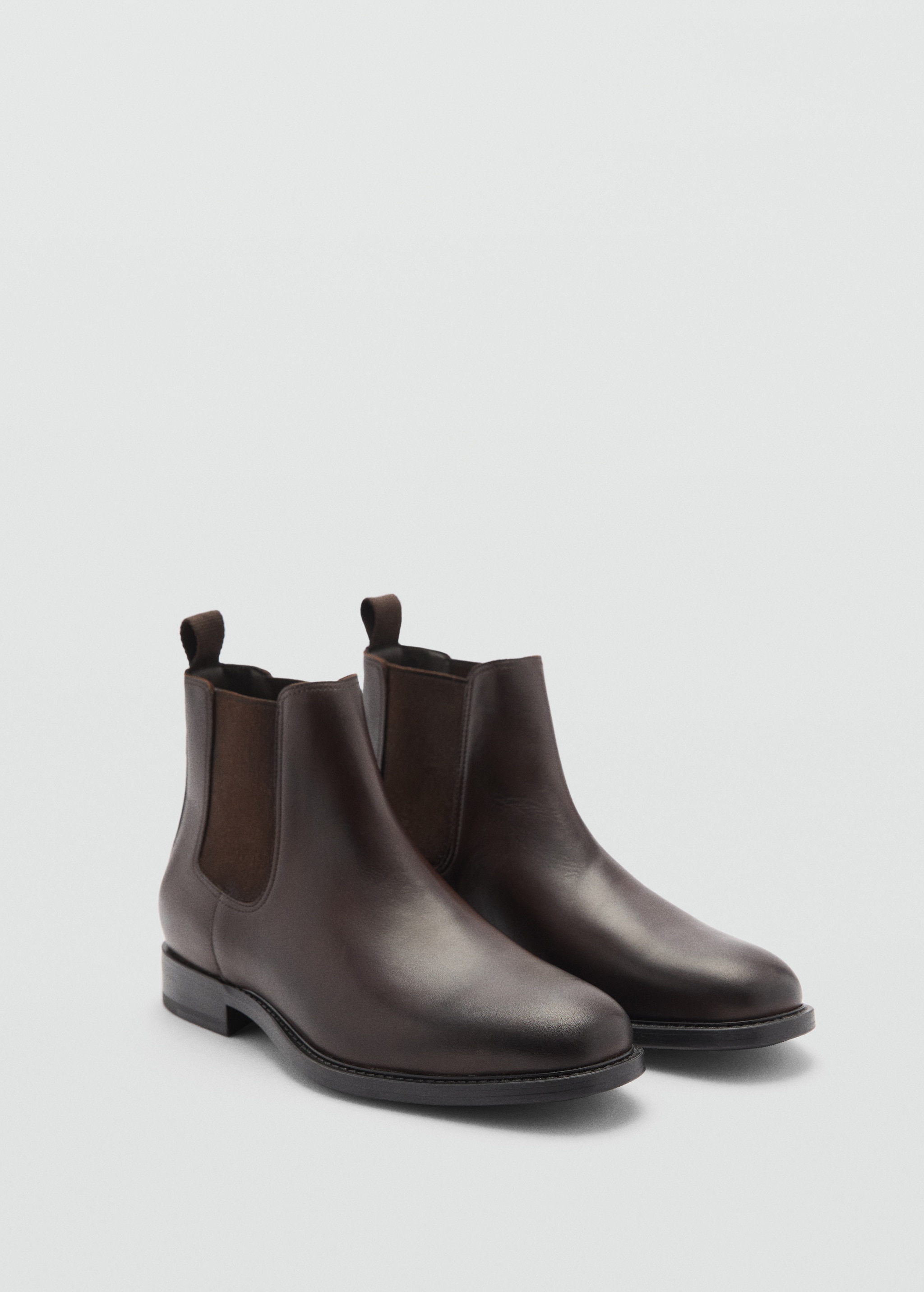 Polished leather chelsea boots