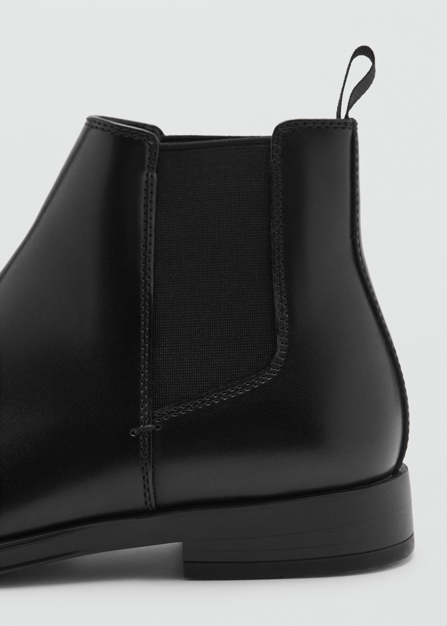 Leather-effect chelsea ankle boots - Men | MANGO USA