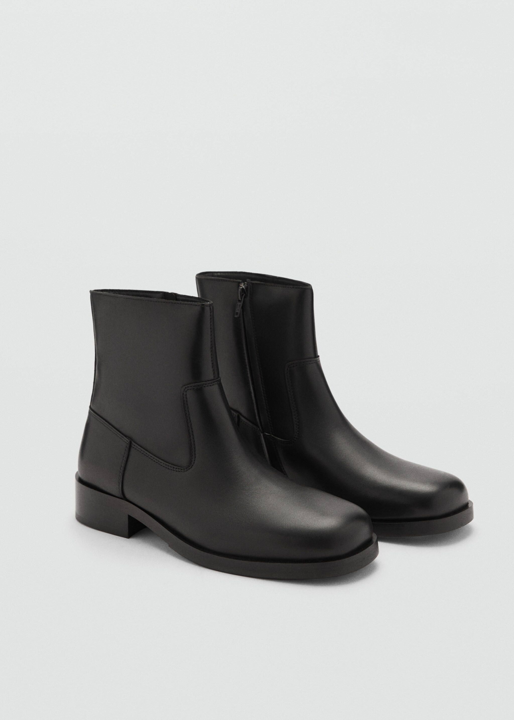 Squared toe leather ankle boots - Medium plane