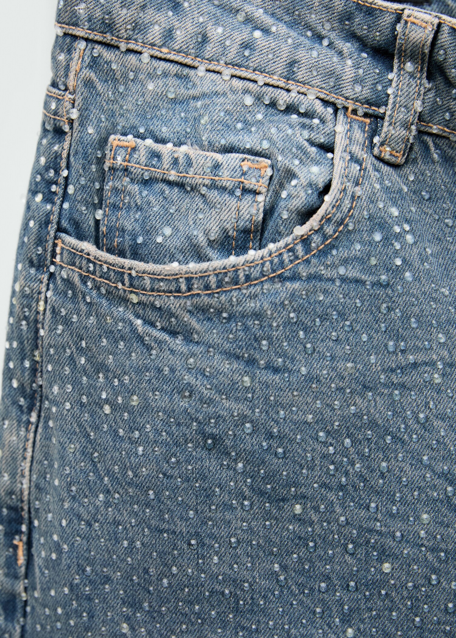Straight jeans with rhinestone detail - Details of the article 0