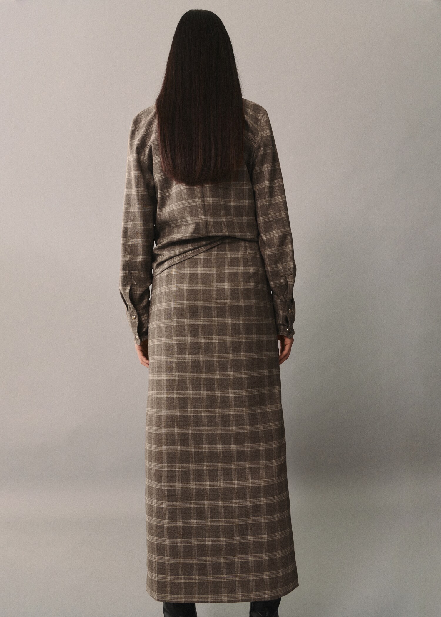 Check overshirt with pockets - Reverse of the article
