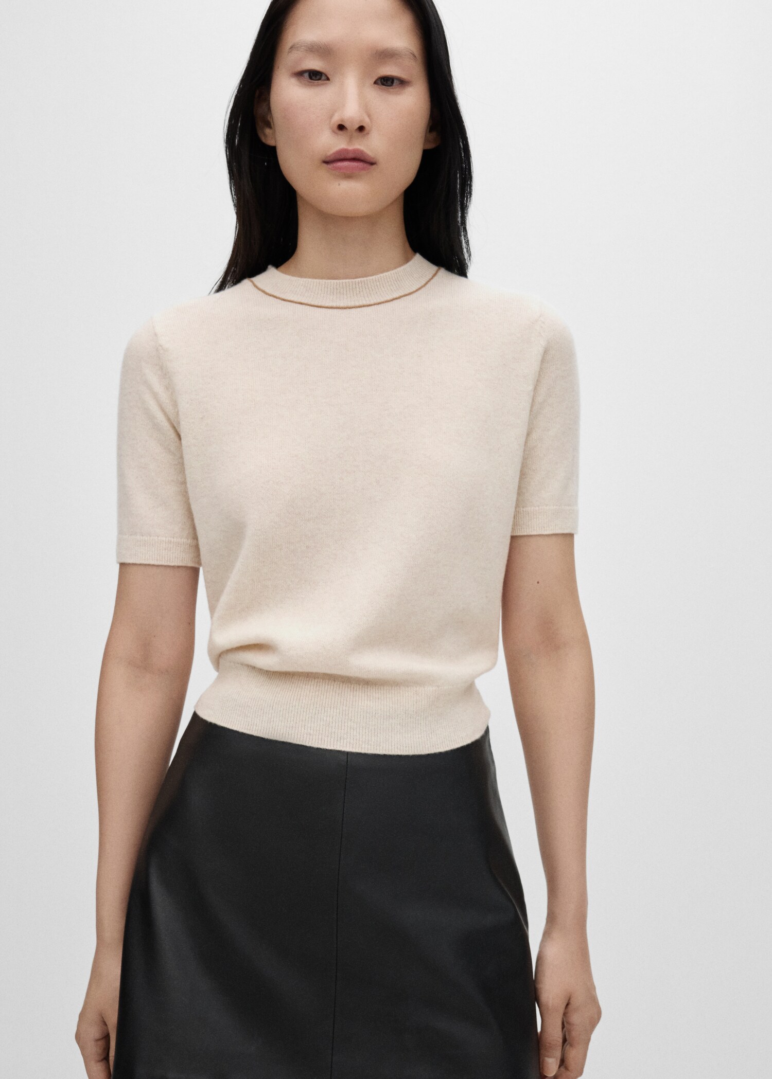Short-sleeved wool sweater - Medium plane