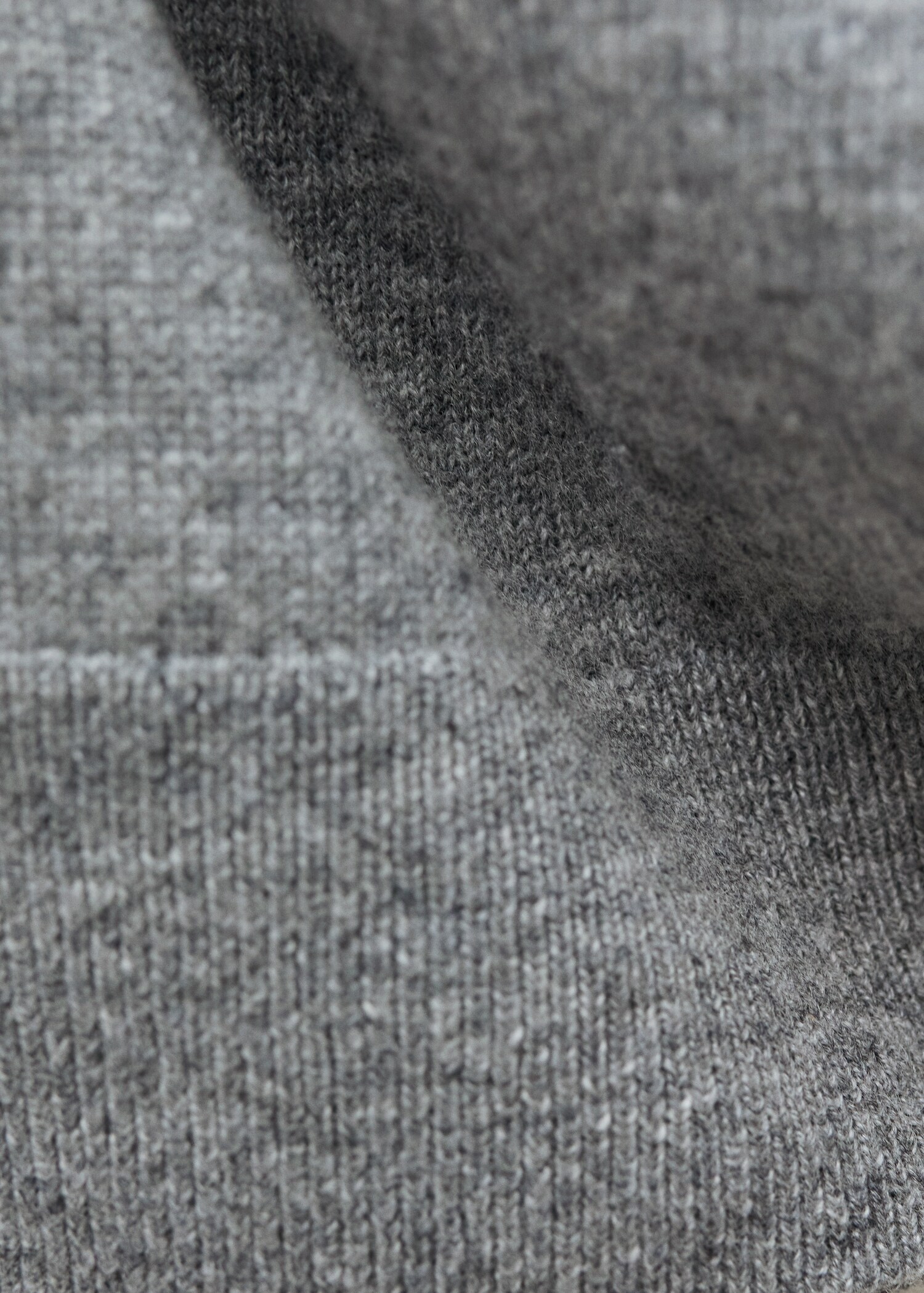 Short-sleeved wool sweater - Details of the article 0