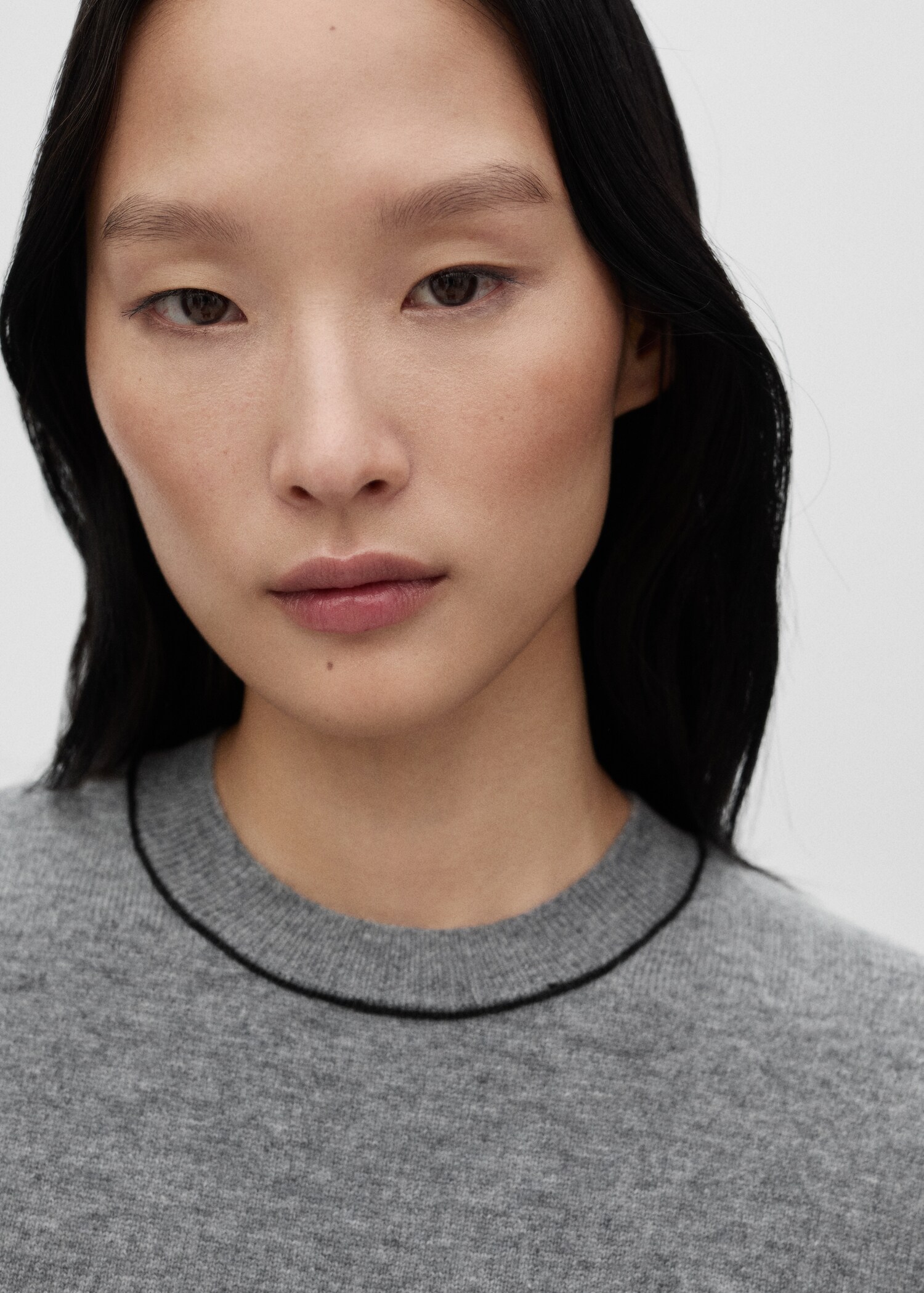Short-sleeved wool sweater - Details of the article 1