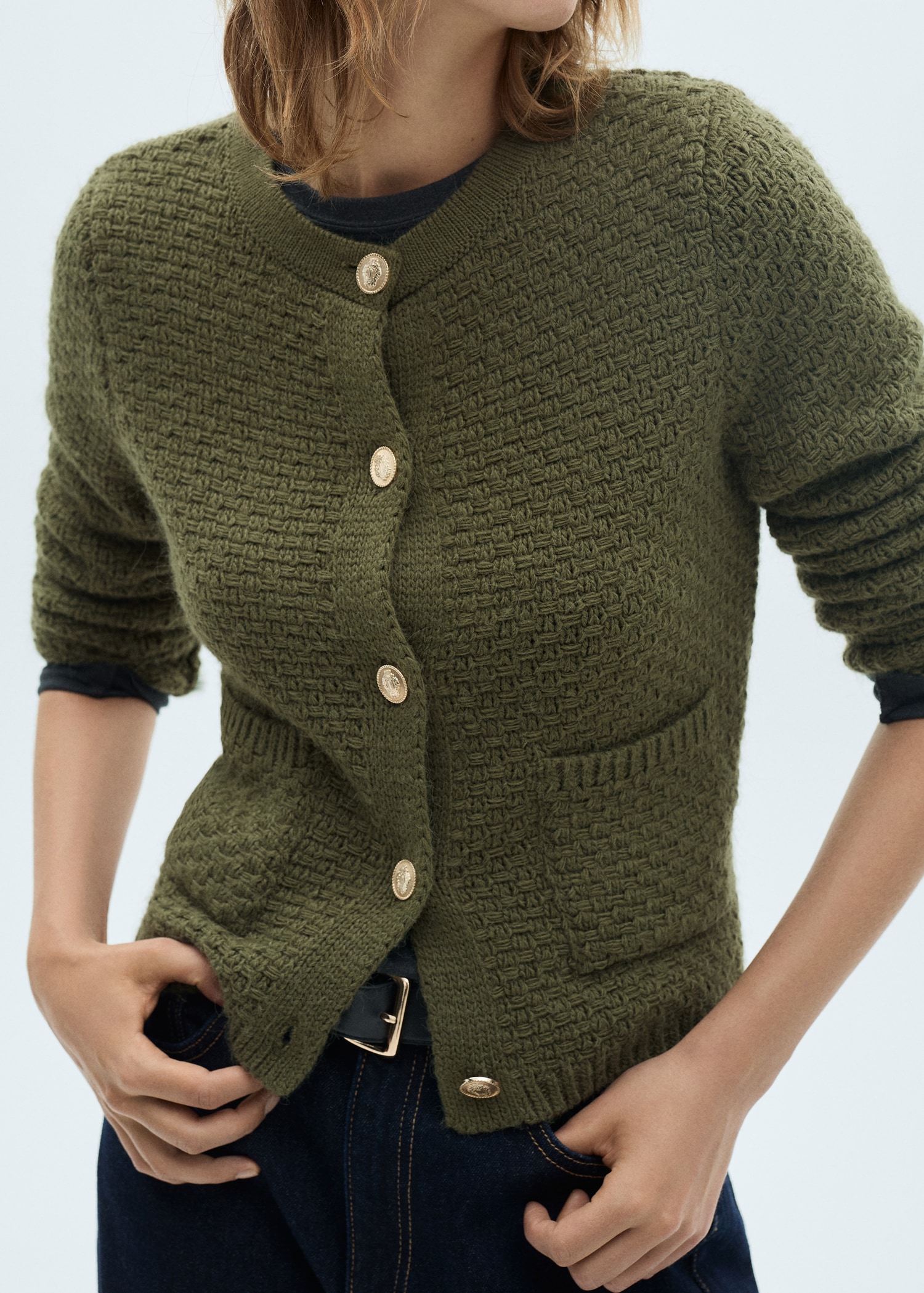 Strikket cardigan med knapper - Halvtotal bildeutsnitt