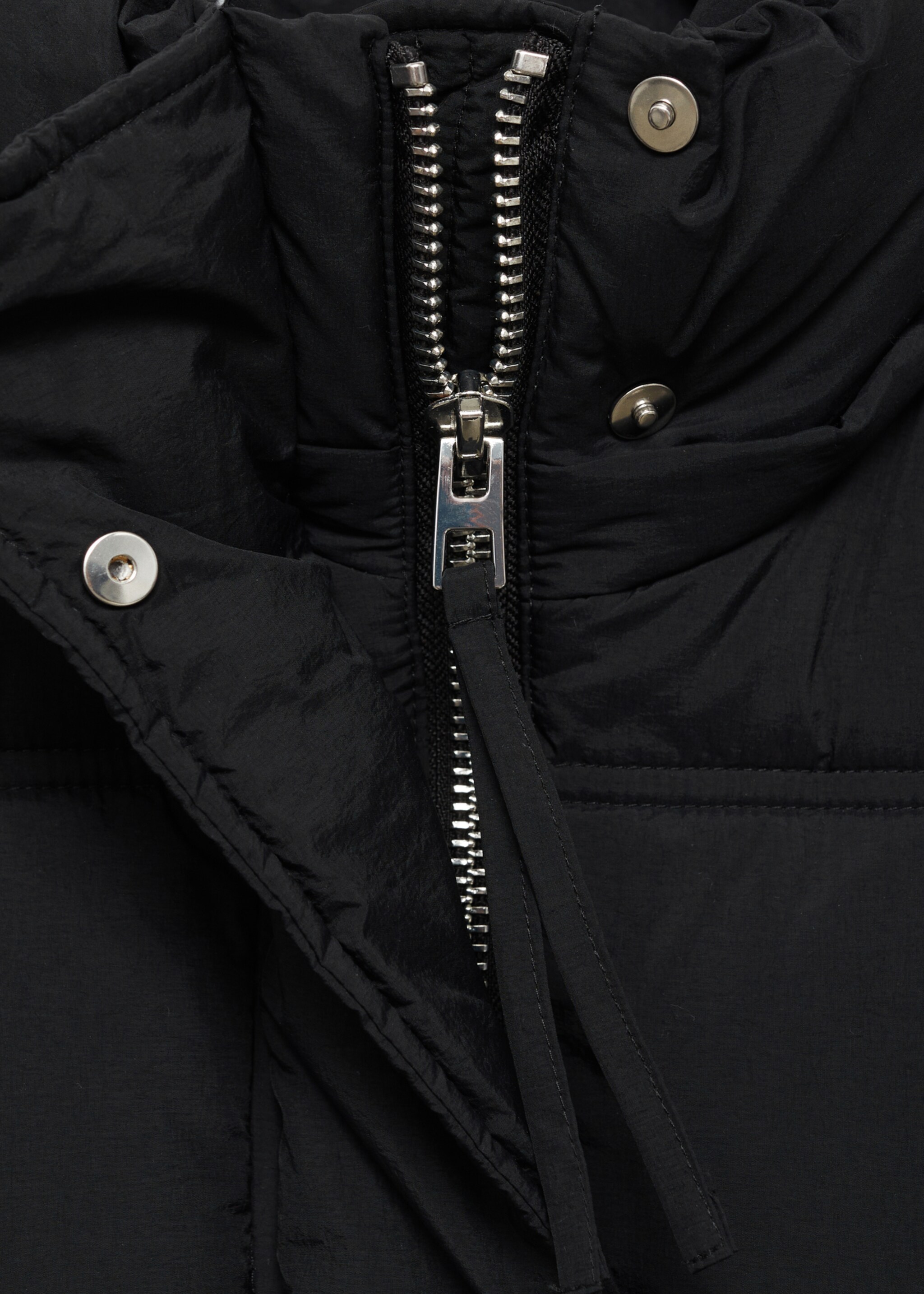 Quilted long coat - Details of the article 0