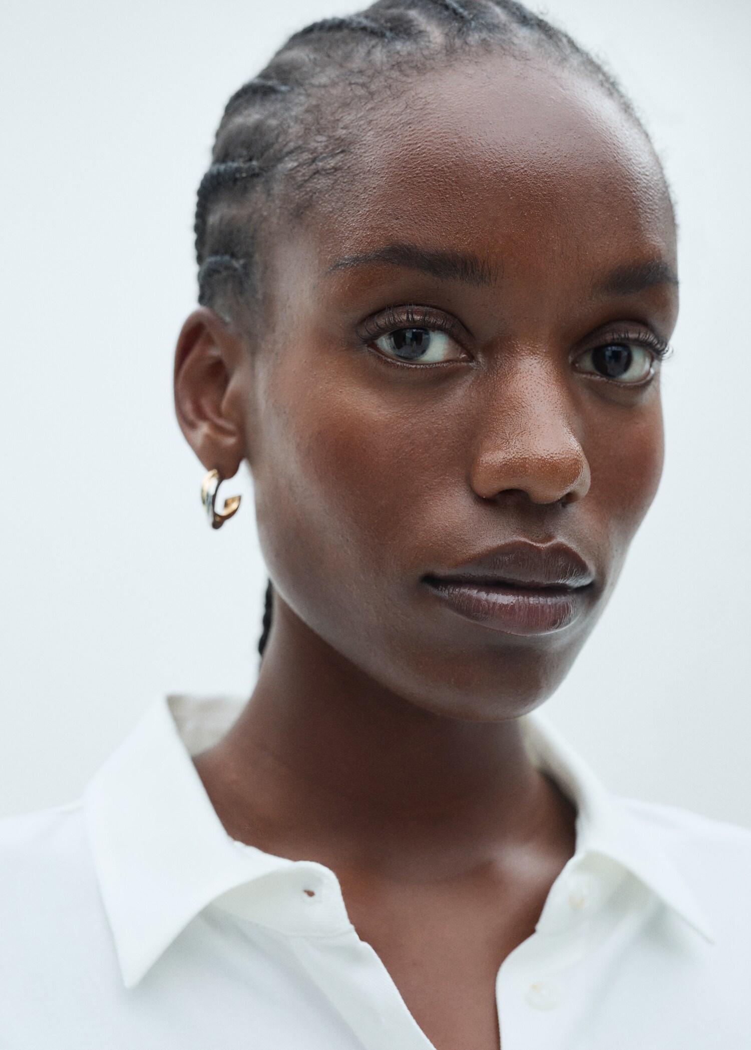 Buttoned flowy shirt - Details of the article 4