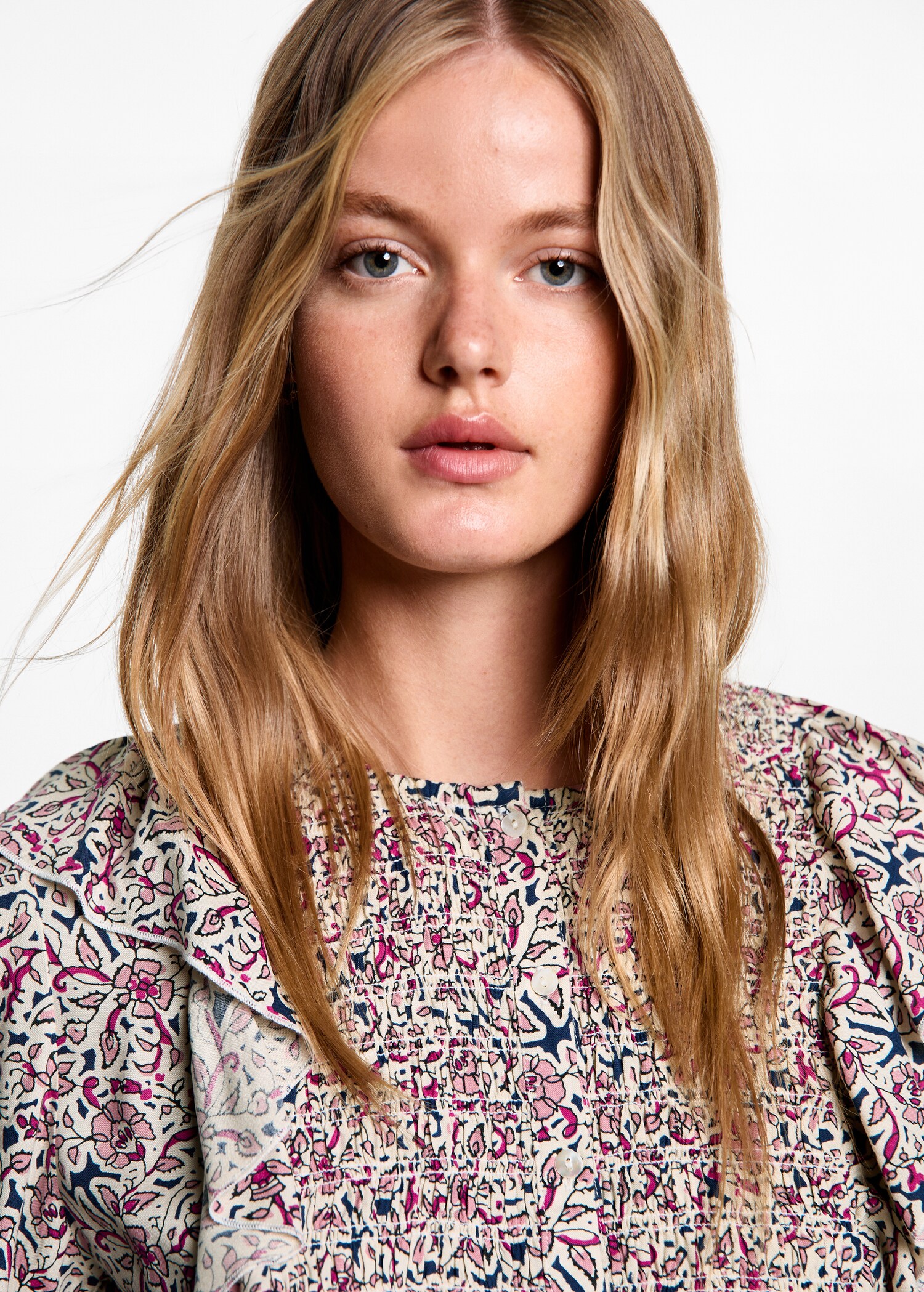 Blouse froncée manches volantées - Détail de l'article 1