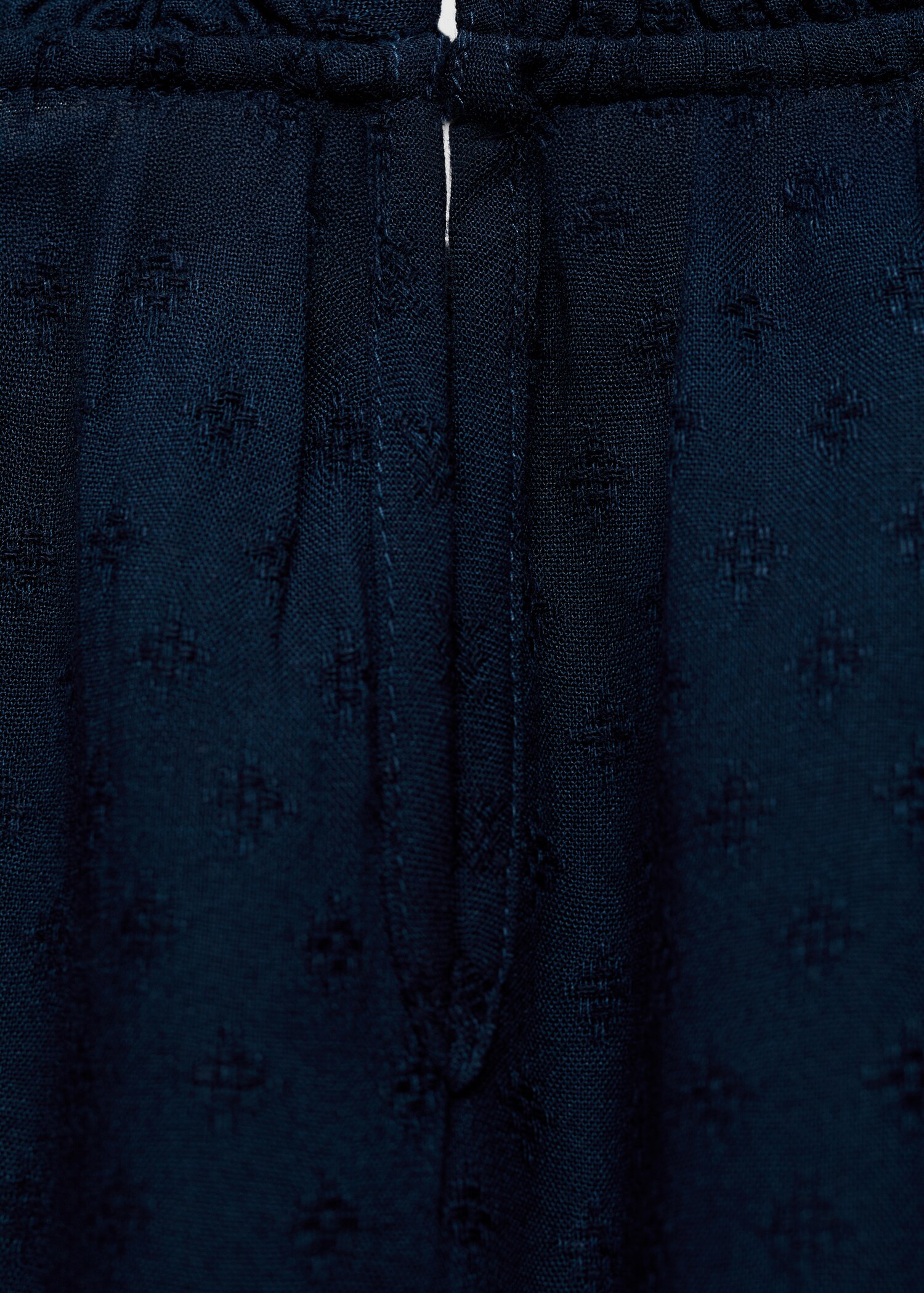 Bluse mit bestickten Volants - Detail des Artikels 0