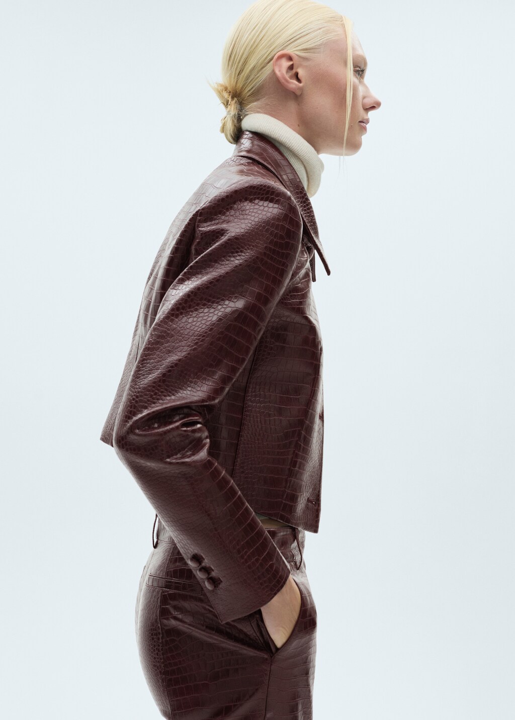 Veste crop effet croco Femme MANGO Canada